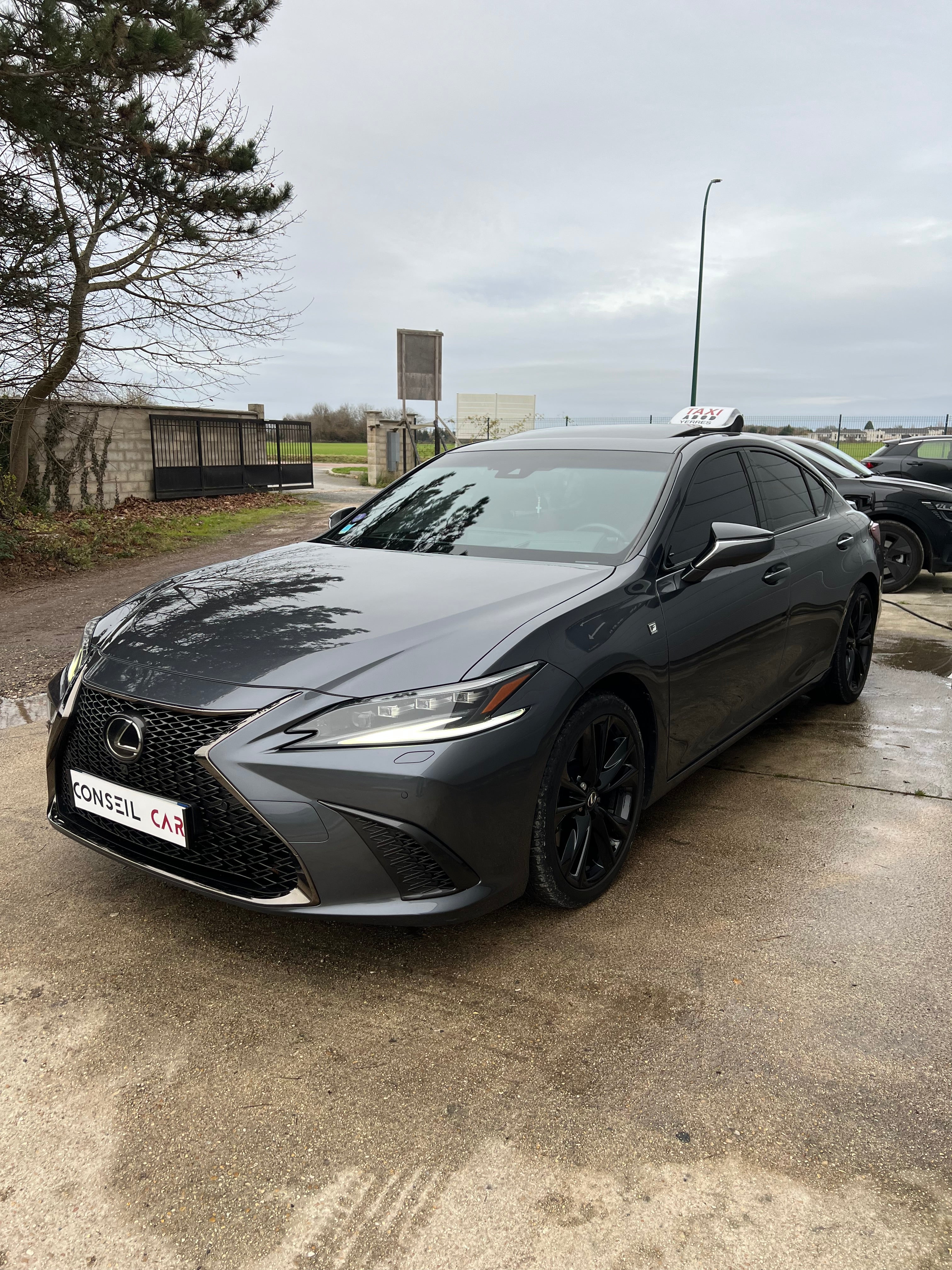 Lexus ES300H 178cv F-Sport Hybride non-rechargeable Lexus ES300H 178cv F-Sport Hybride non-rechargeable