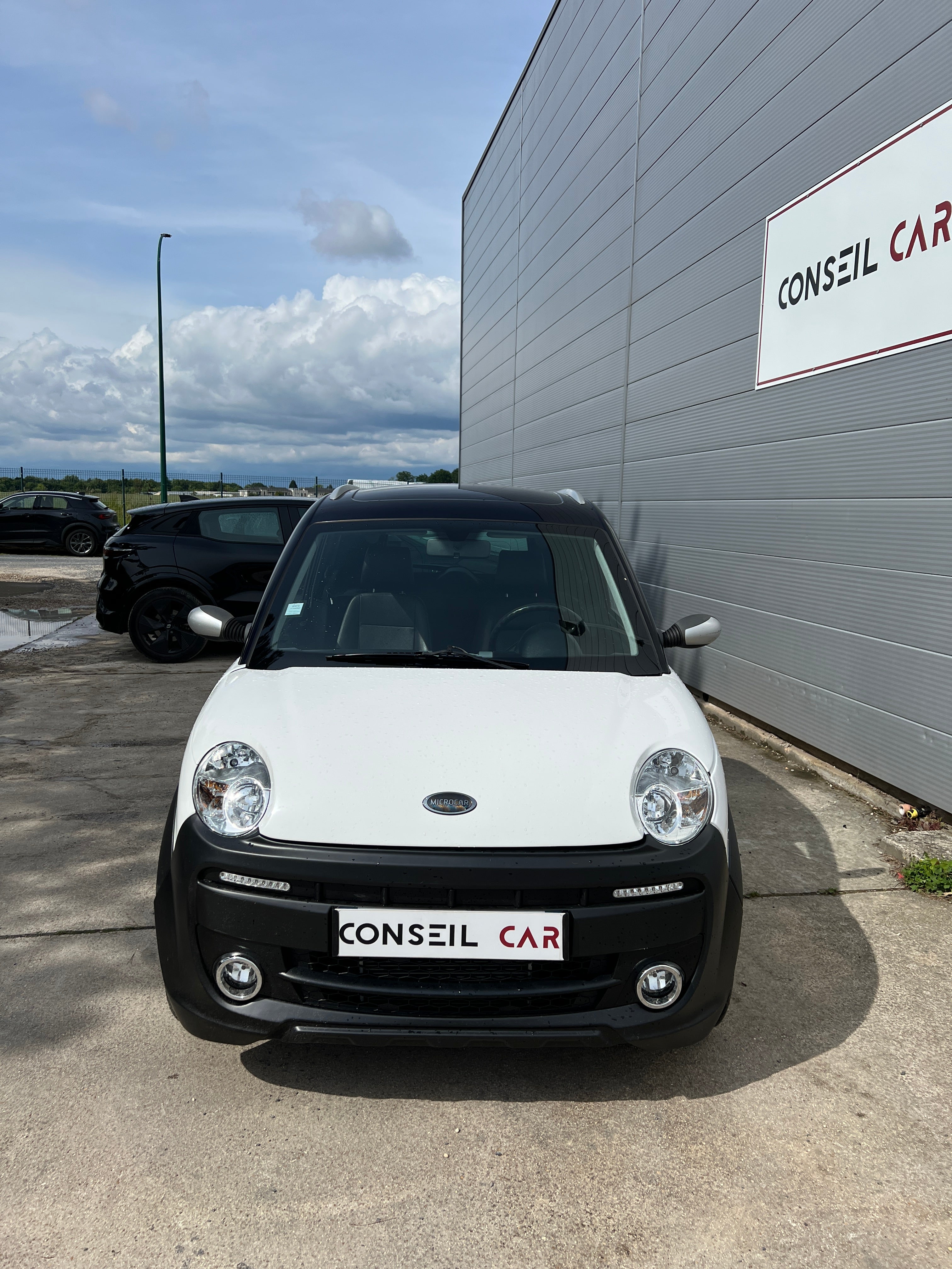 Microcar M-go 0.5 10 INITIALE PROGRESS BVA Microcar M-go 0.5 10 INITIALE PROGRESS BVA