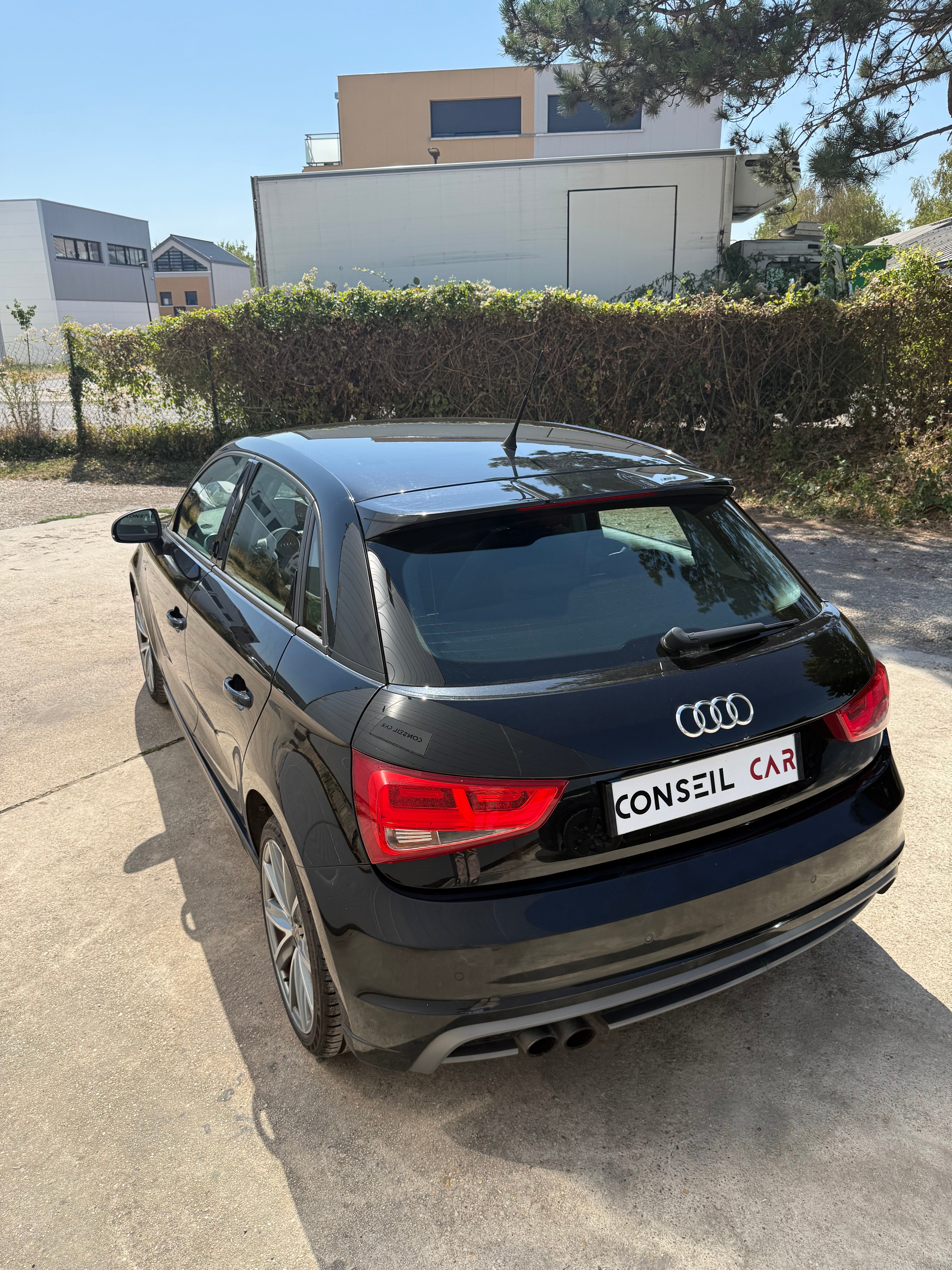 Audi A1 1.4 TFSI 125ch S-Line S-tronic Audi A1 1.4 TFSI 125ch S-Line S-tronic