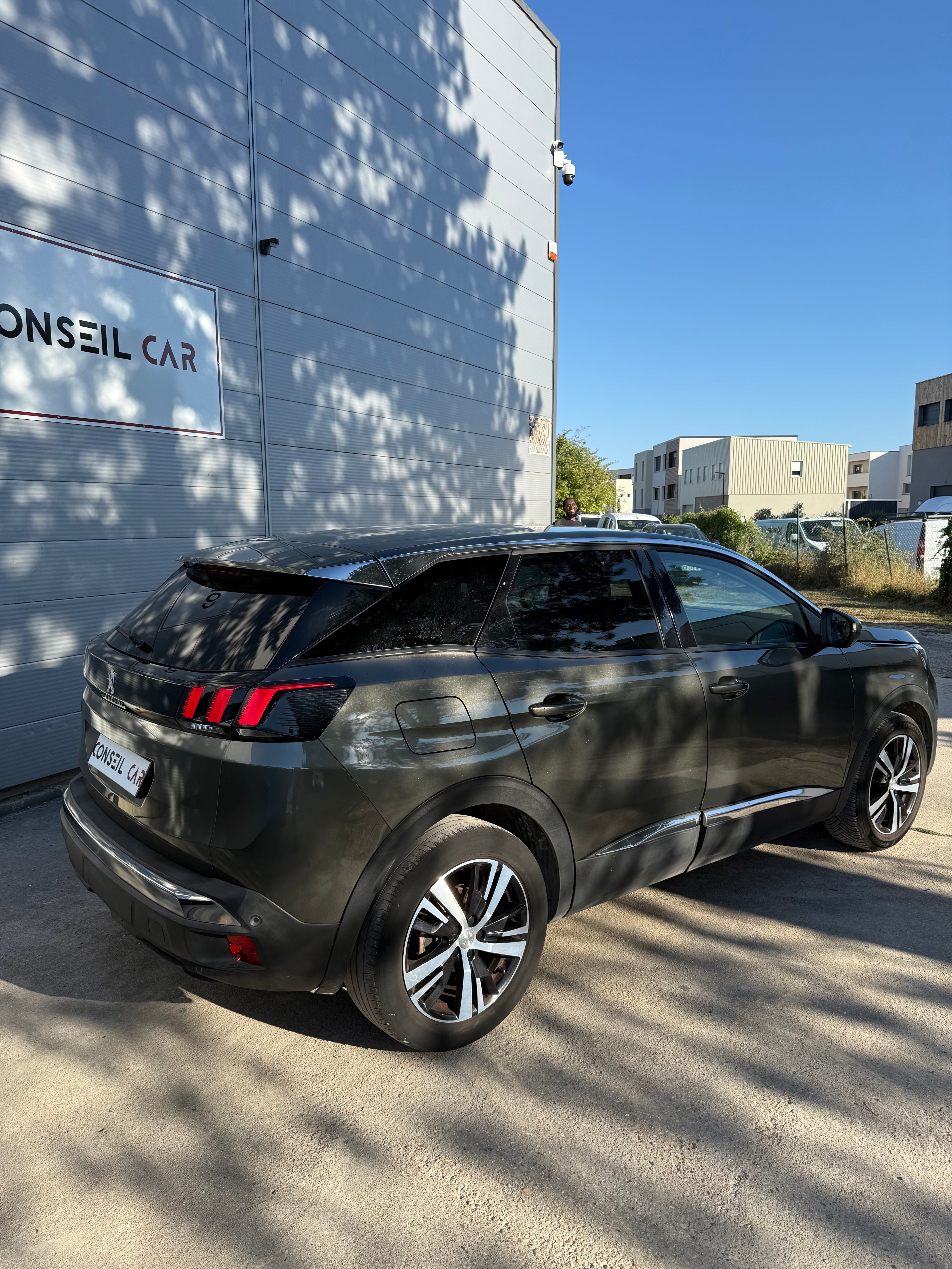 Peugeot 3008 1.6 BlueHdi 120ch Allure Peugeot 3008 1.6 BlueHdi 120ch Allure