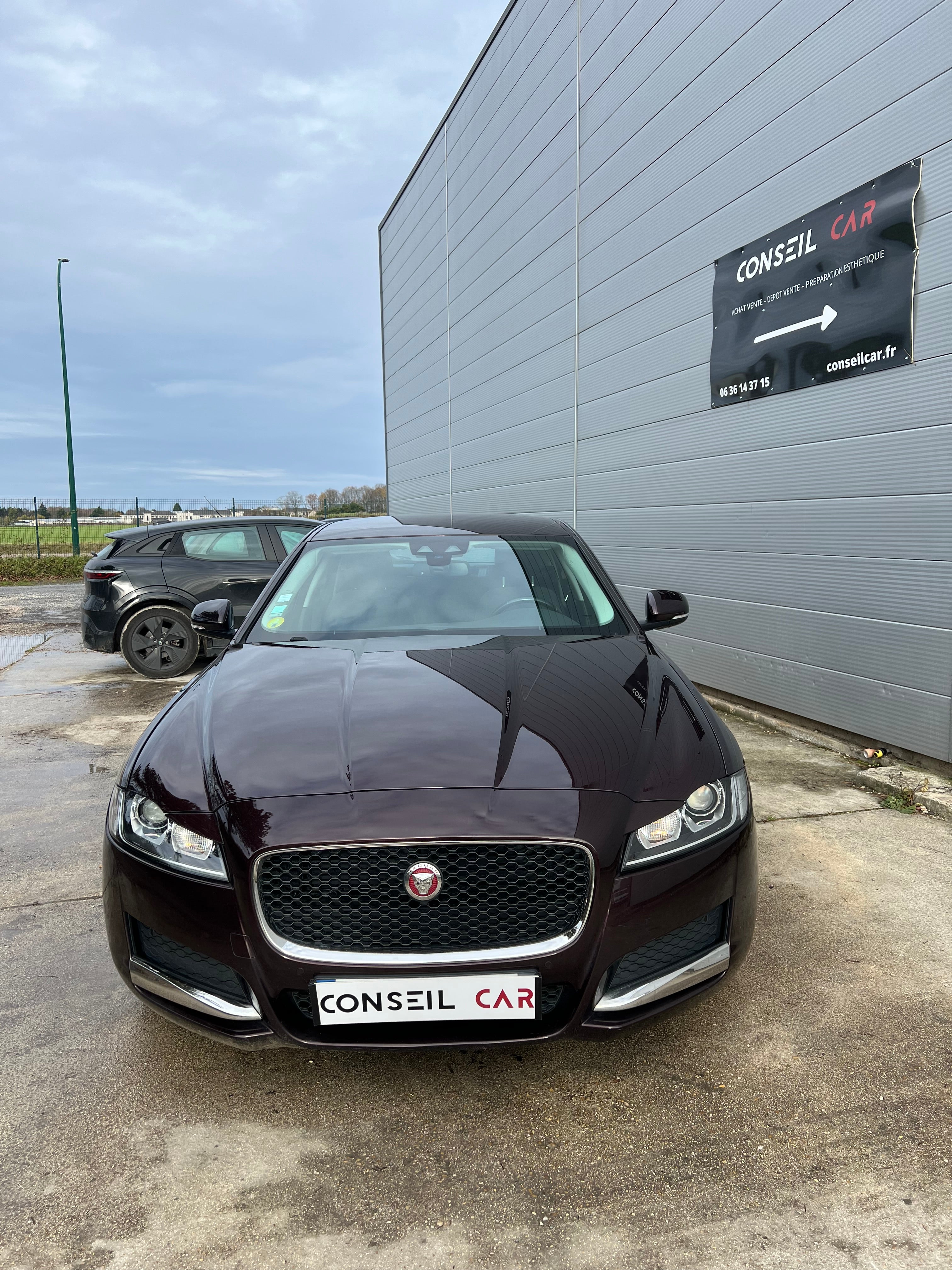 Jaguar XF X260 2.0 D 163 cv Jaguar XF X260 2.0 D 163 cv