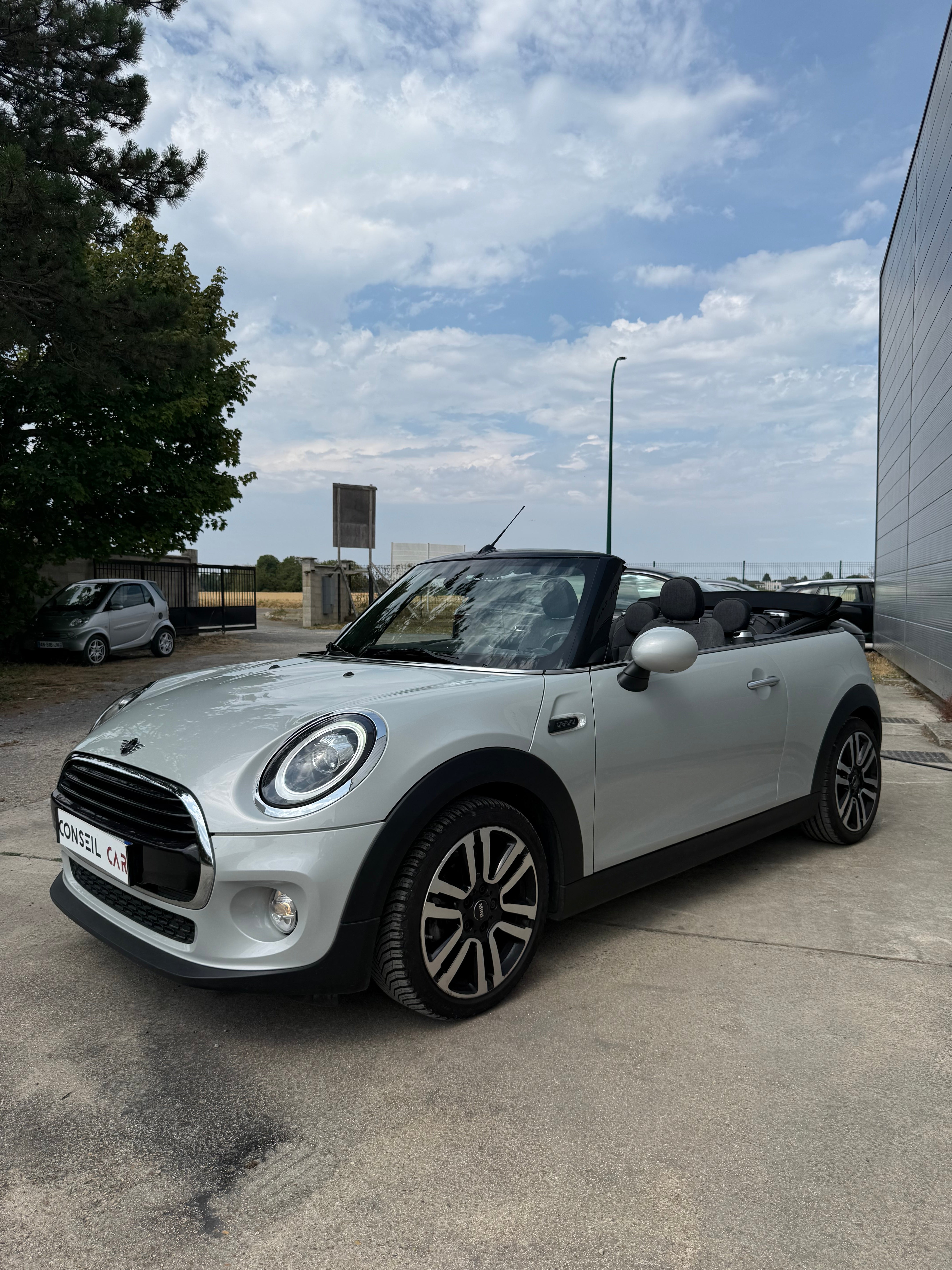 Mini Cooper Cabriolet 1.5 D 115cv BVA HEDDON STREET Mini Cooper Cabriolet 1.5 D 115cv BVA HEDDON STREET