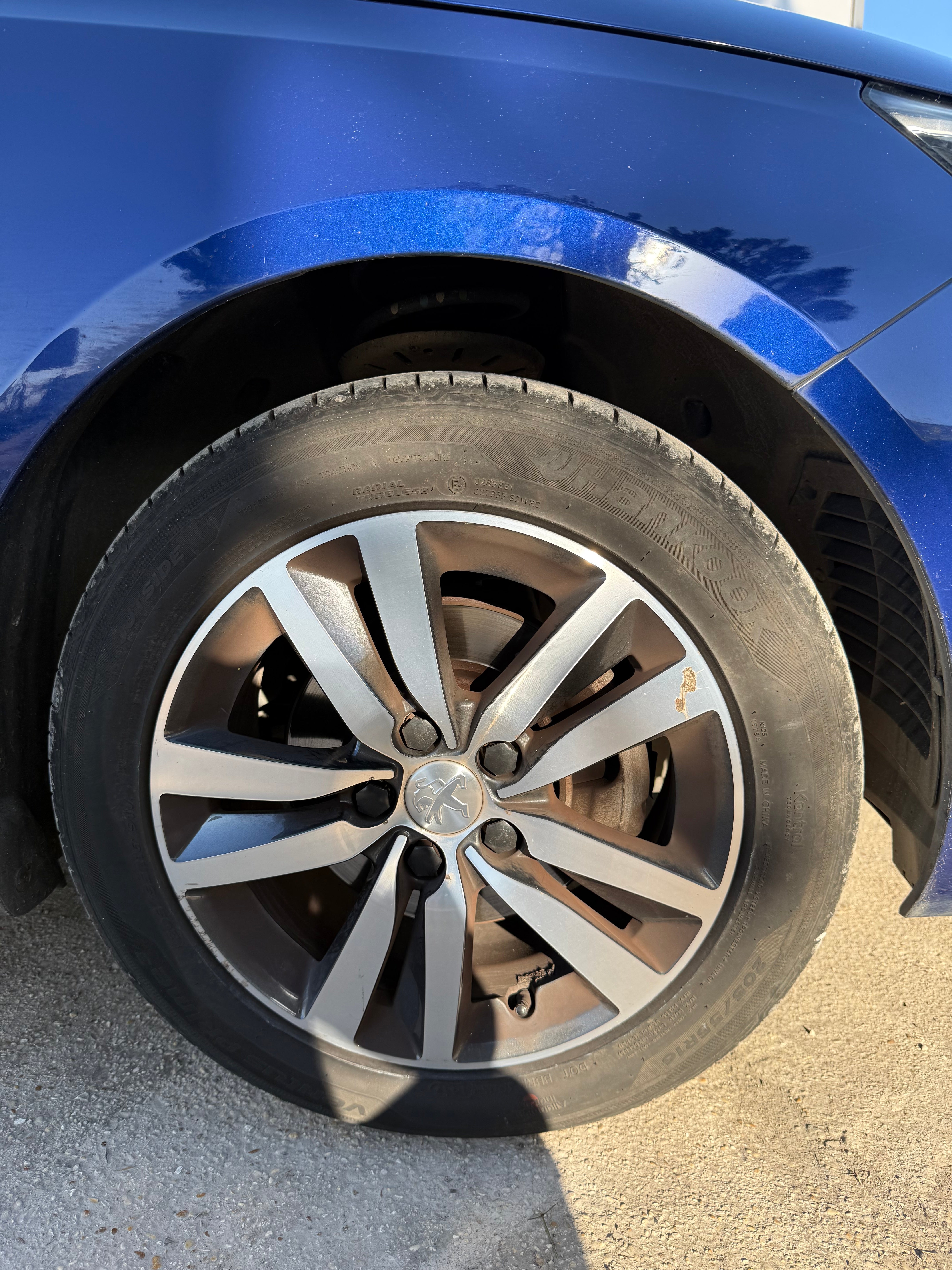 Peugeot 308 GENERATION-II 1.5 BLUEHDI 130cv ALLURE BUSINESS Peugeot 308 GENERATION-II 1.5 BLUEHDI 130cv ALLURE BUSINESS