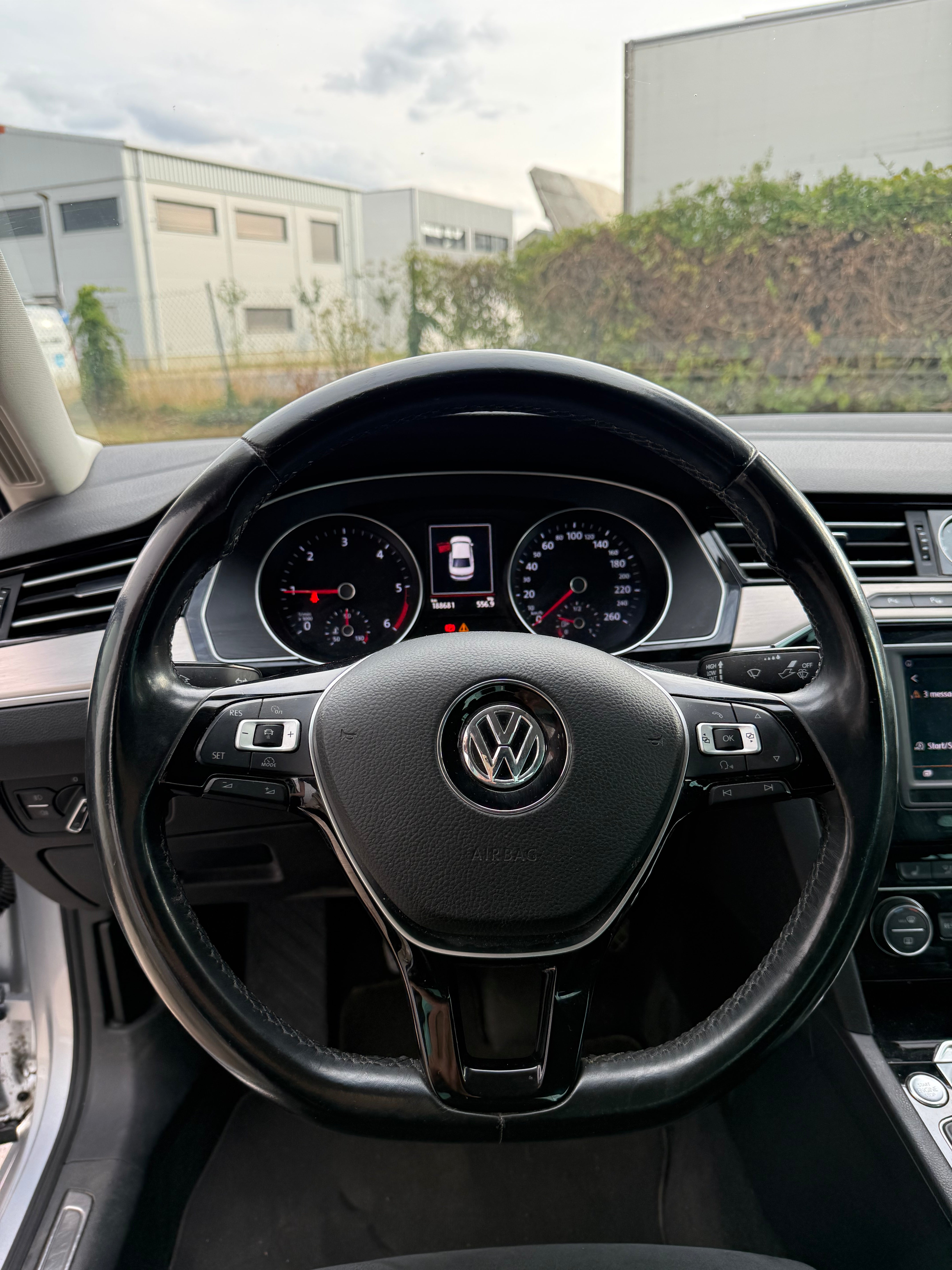 Volkswagen Passat 2.0 TDI Bluemotion 150CH Volkswagen Passat 2.0 TDI Bluemotion 150CH