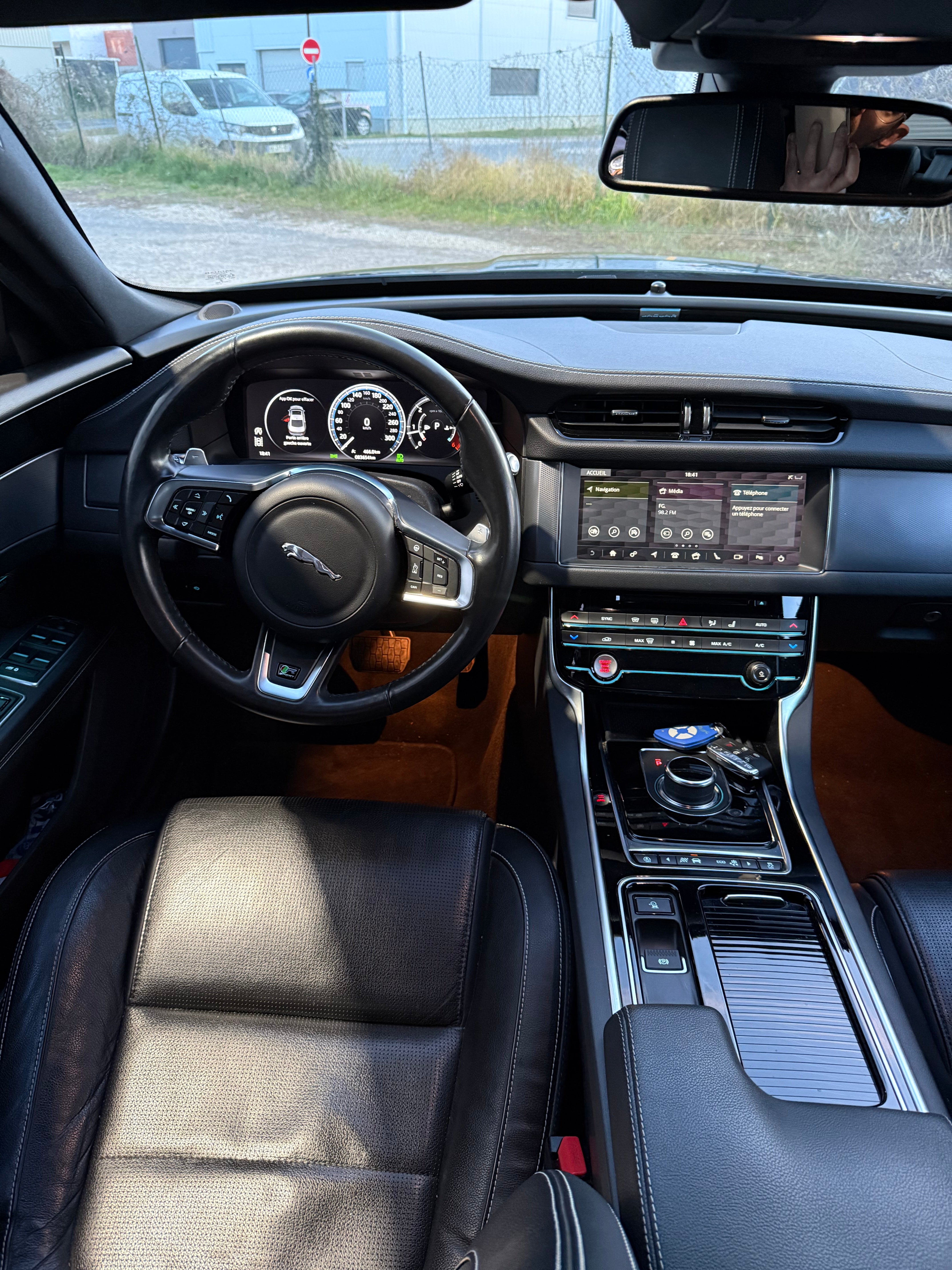 Jaguar XF X260 2.0 D 163 cv Jaguar XF X260 2.0 D 163 cv