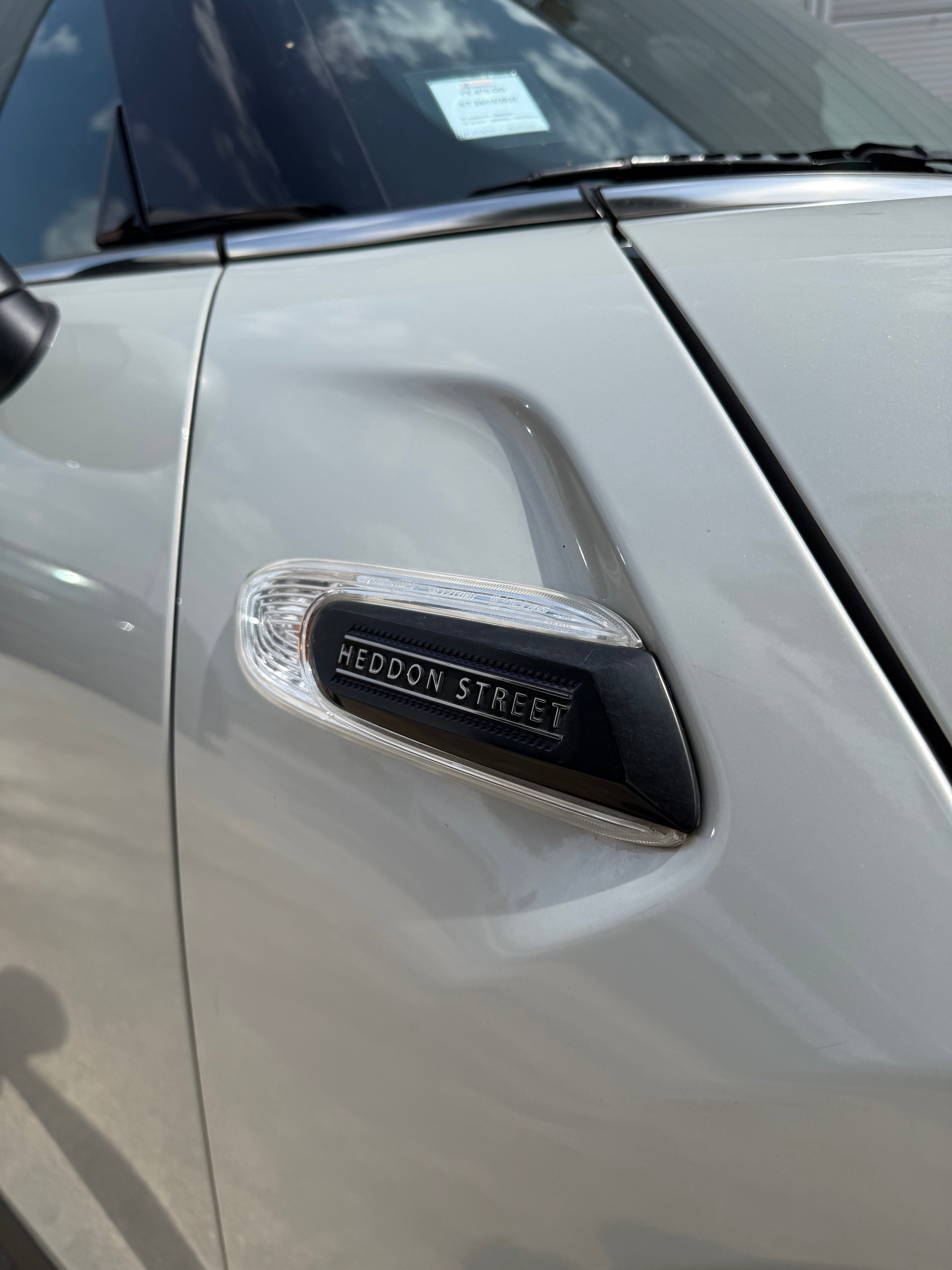 Mini Cooper Cabriolet 1.5 D 115cv BVA HEDDON STREET Mini Cooper Cabriolet 1.5 D 115cv BVA HEDDON STREET
