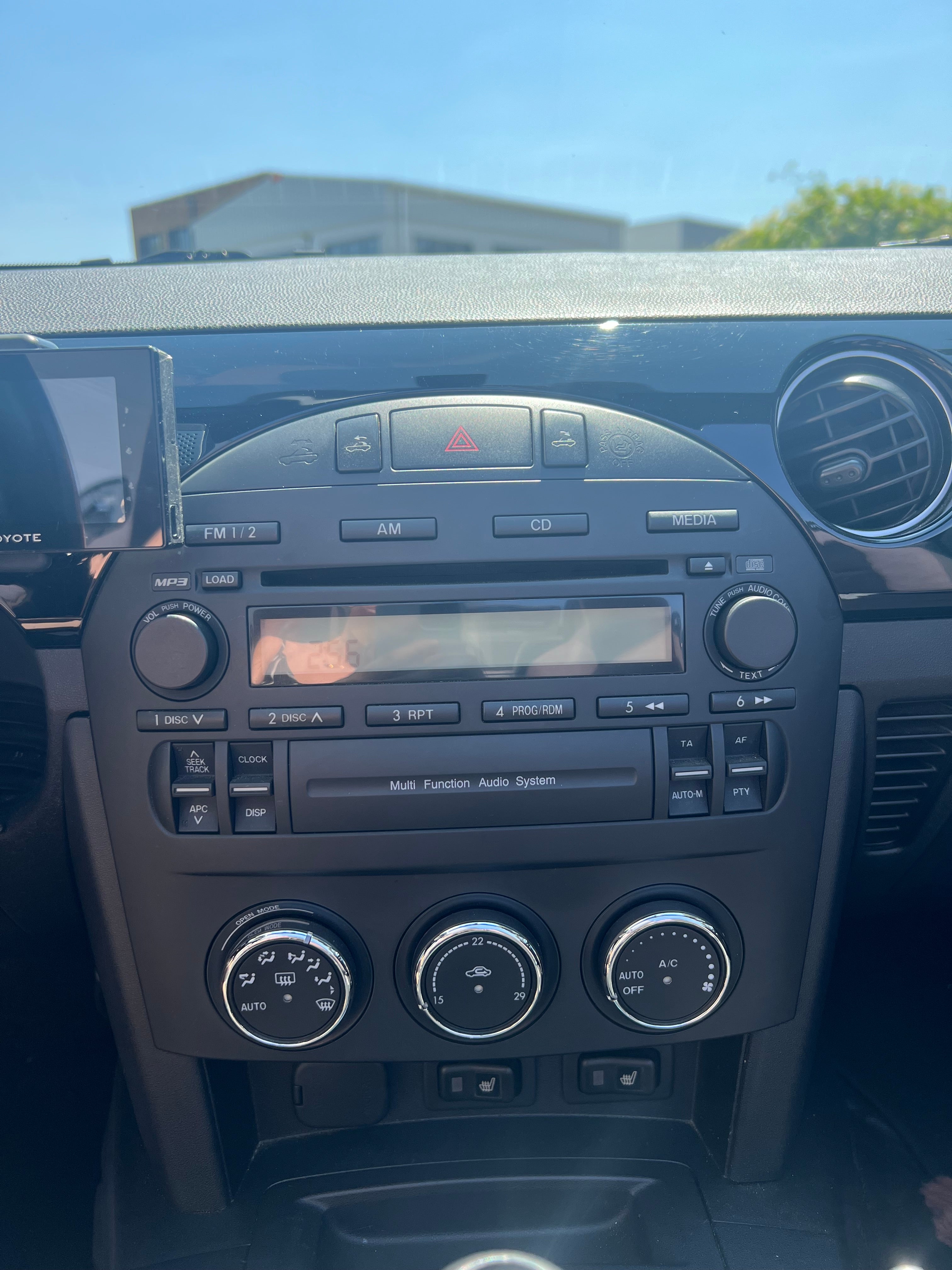 Mazda MX5 III (NC) Roadster 2.0 i 160cv mzr RC PERFORMANCE Mazda MX5 III (NC) Roadster 2.0 i 160cv mzr RC PERFORMANCE