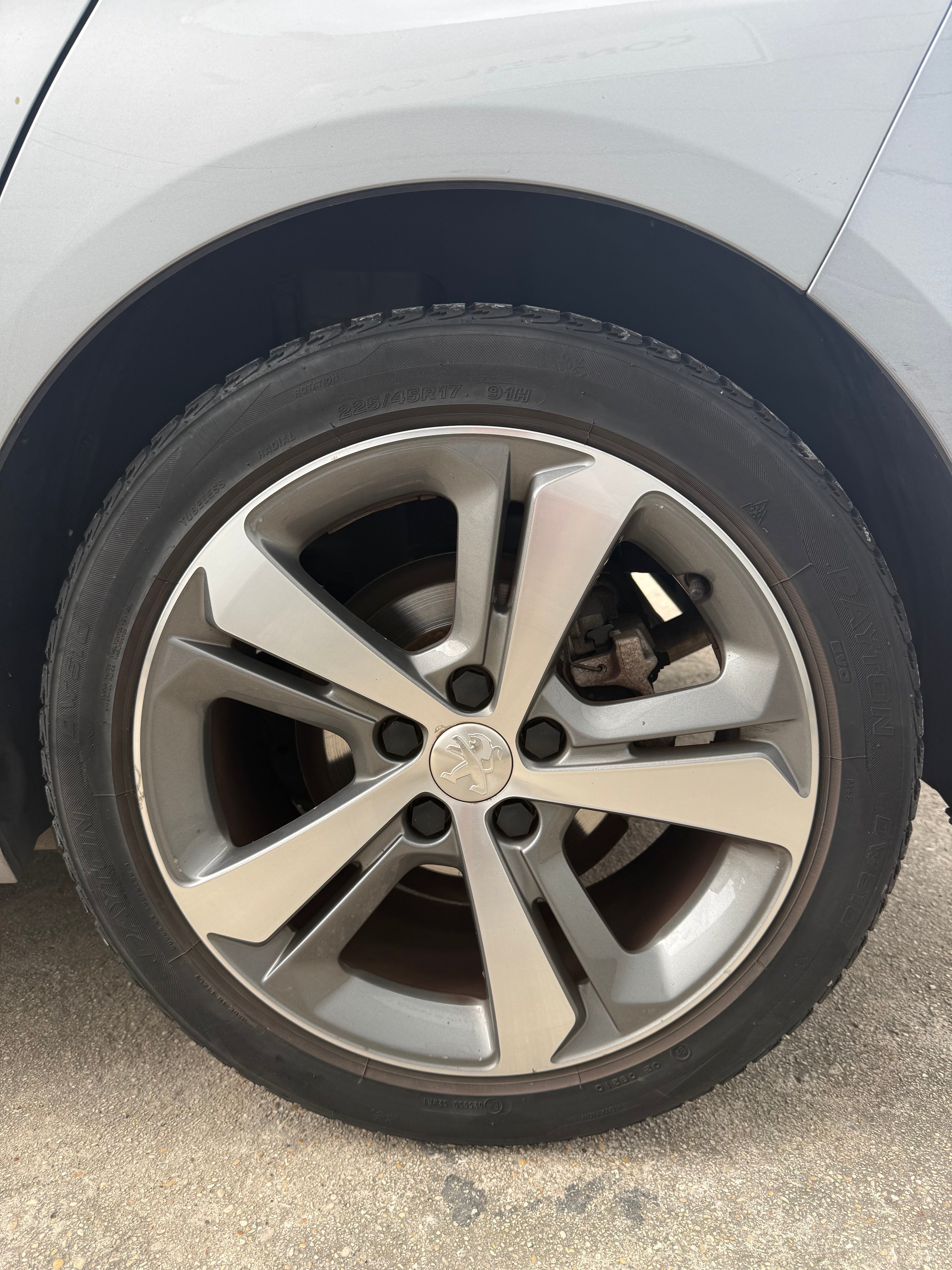 Peugeot 308 GENERATION-II 1.2 PURETECH 110 STYLE Peugeot 308 GENERATION-II 1.2 PURETECH 110 STYLE