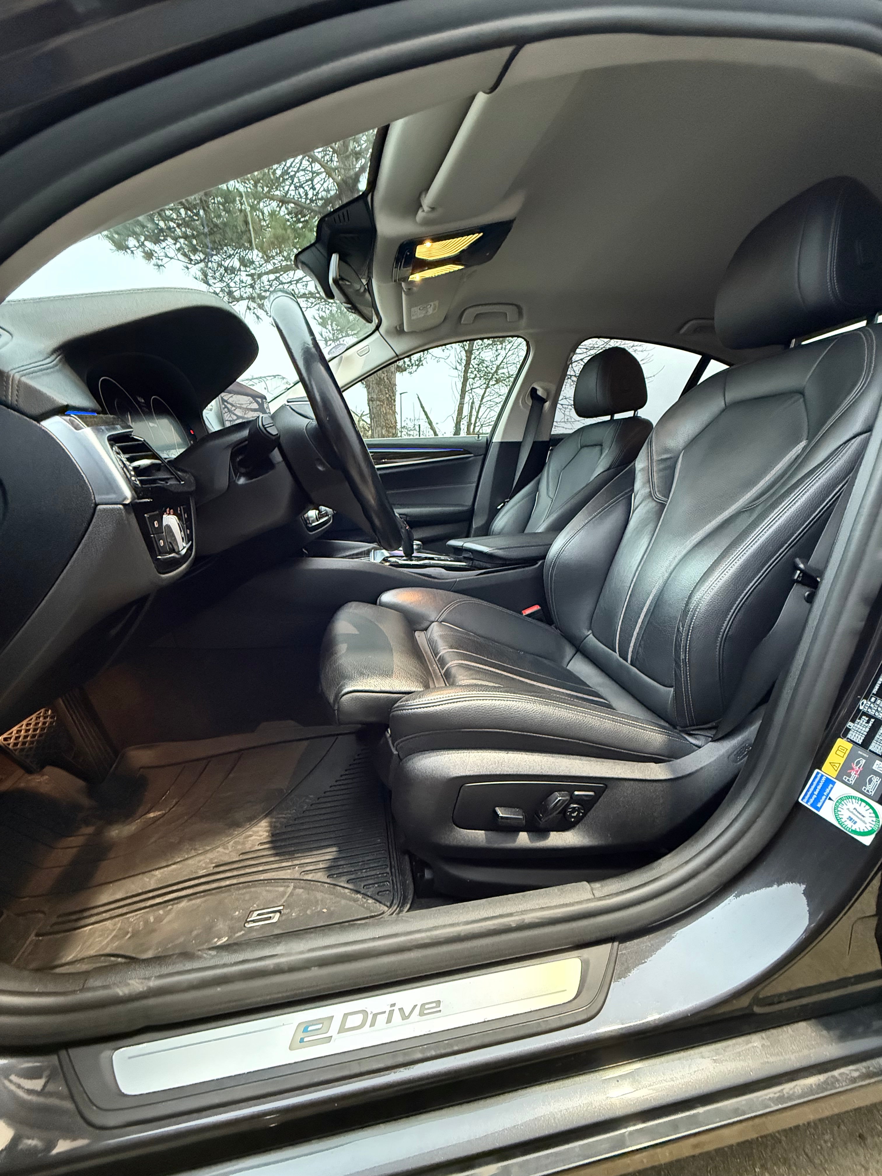 BMW Série 5 G30 530e Steptronic8 252ch BMW Série 5 G30 530e Steptronic8 252ch