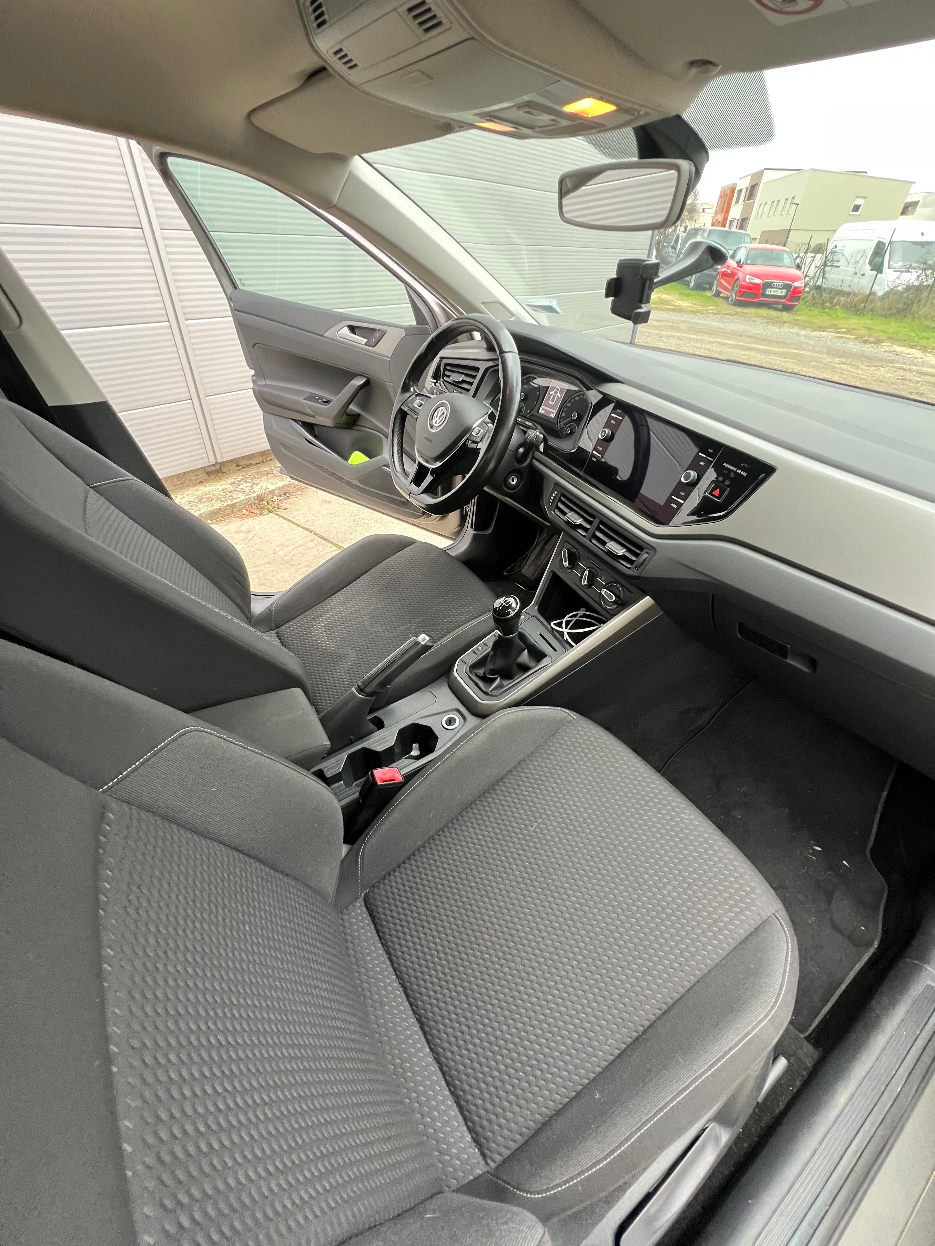 Volkswagen Polo VI 1.0 TSI 95cv Confort Line Volkswagen Polo VI 1.0 TSI 95cv Confort Line