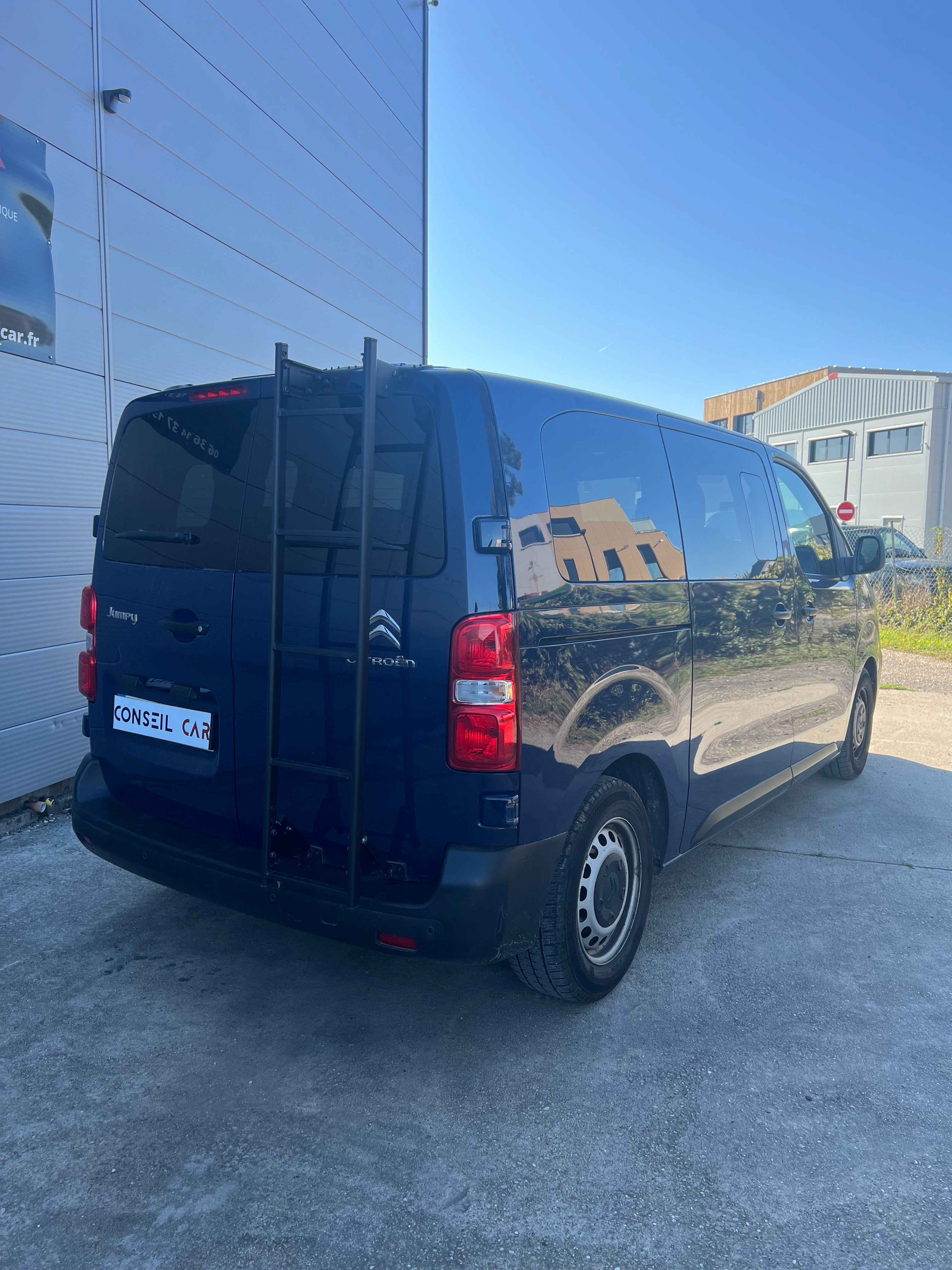 CITROËN JUMPY 1.5 BlueHDI Spacetourer 8 places CITROËN JUMPY 1.5 BlueHDI Spacetourer 8 places