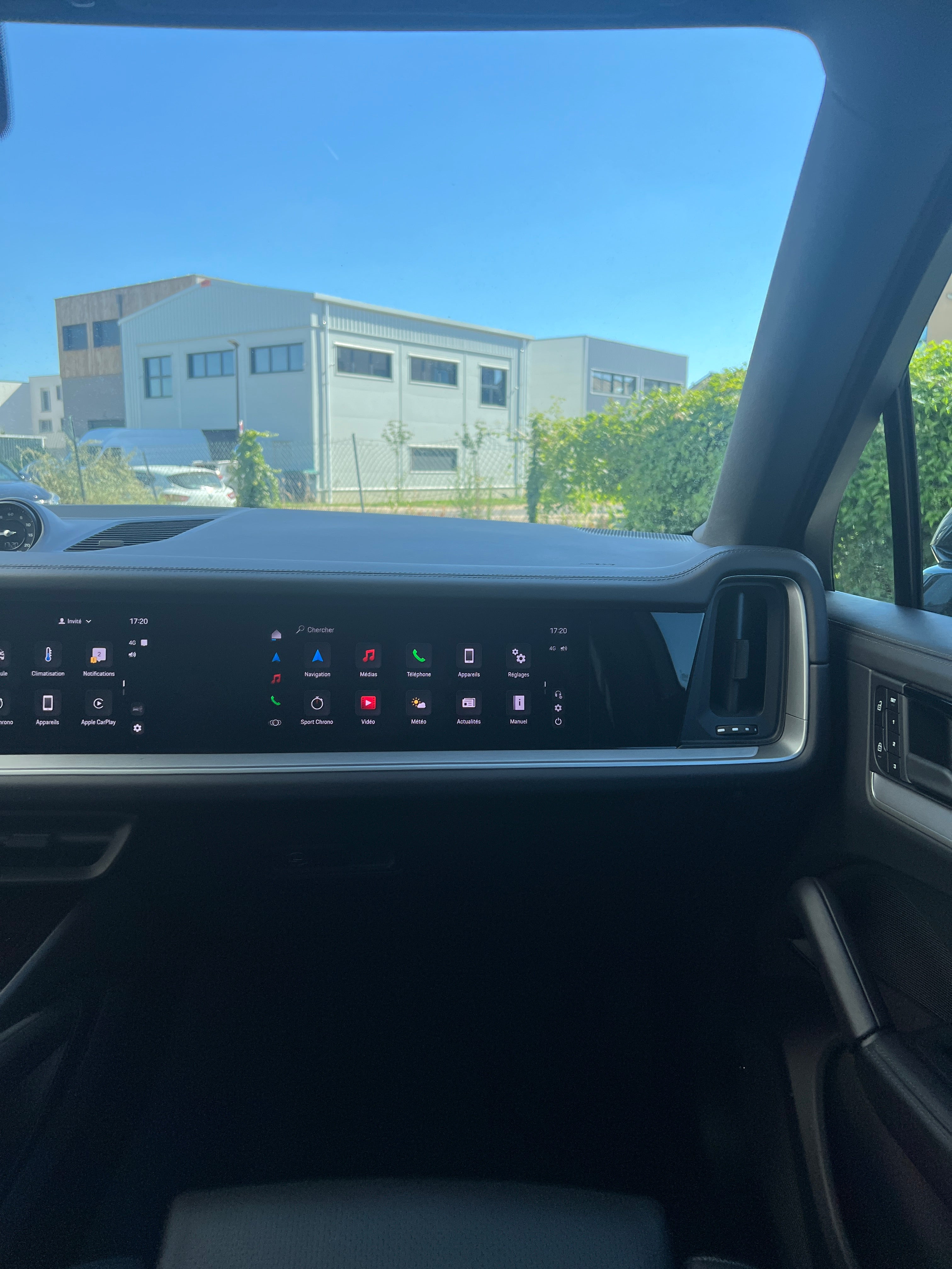 Porsche Cayenne 3.0 E-HYBRID 470H 305 PHEV 25.9KWH BVA Porsche Cayenne 3.0 E-HYBRID 470H 305 PHEV 25.9KWH BVA