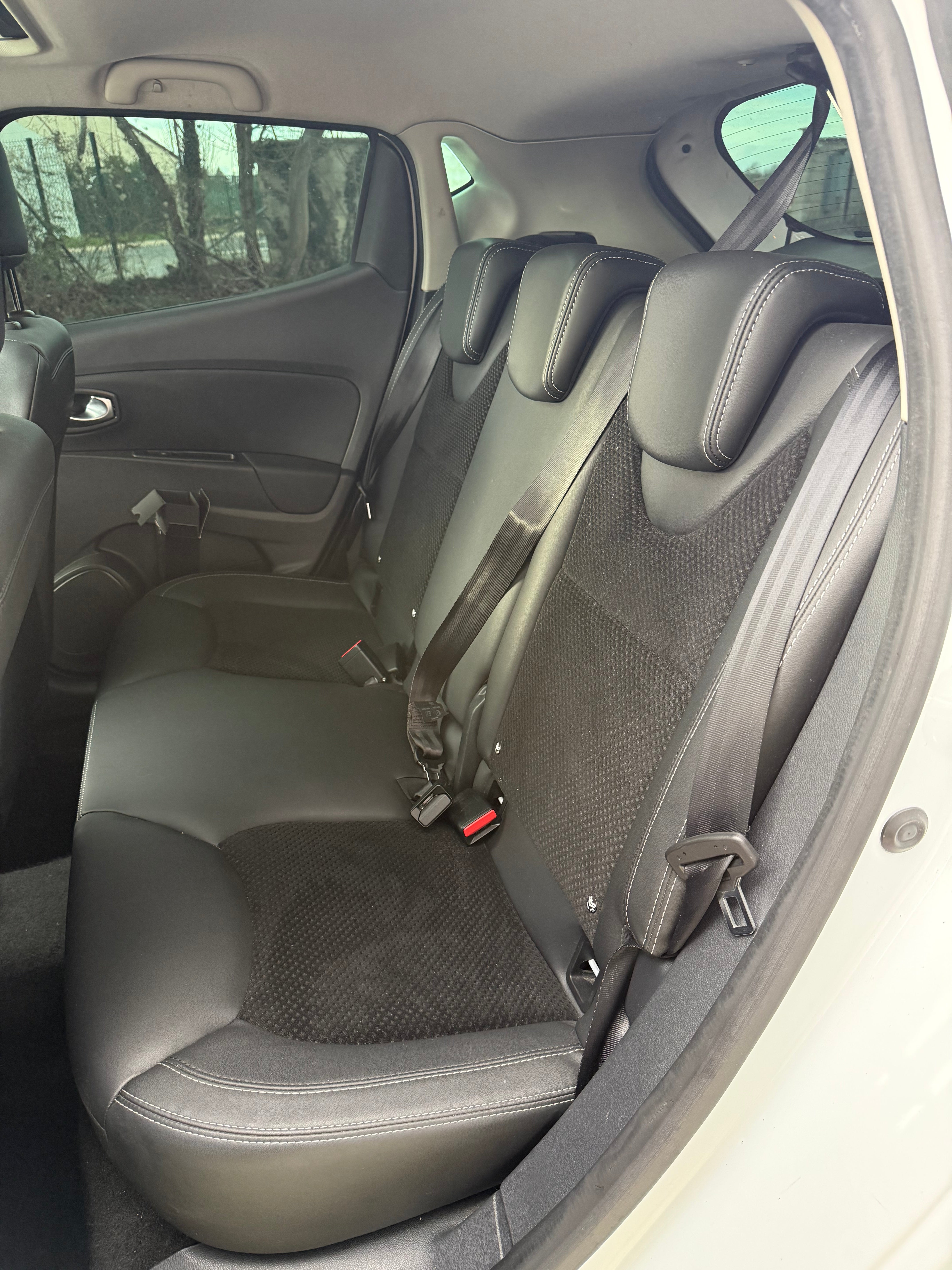 RENAULT Clio IV 1.2 75ch RENAULT Clio IV 1.2 75ch