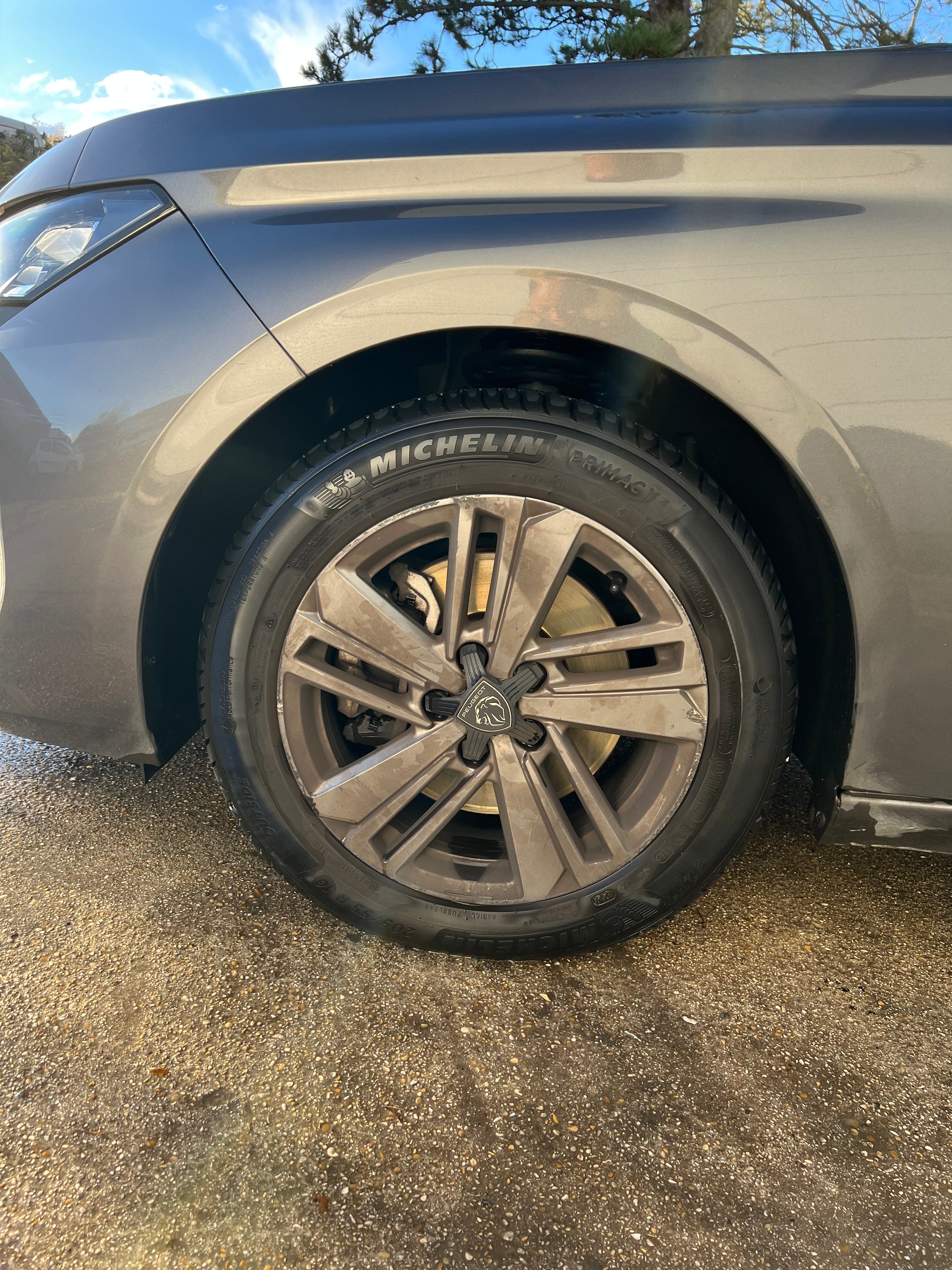 Peugeot 308 SW 1.5 BHDI 130ch EAT8 Peugeot 308 SW 1.5 BHDI 130ch EAT8