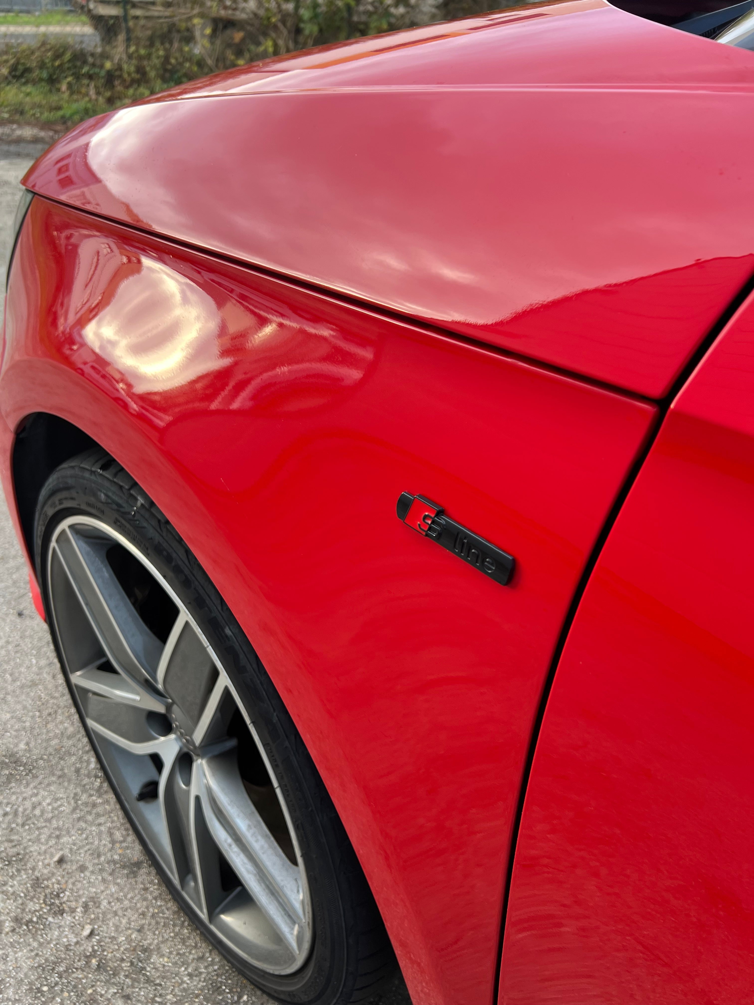 Audi A1 S-Line 1.8 TFSI 192 S-tronic Audi A1 S-Line 1.8 TFSI 192 S-tronic