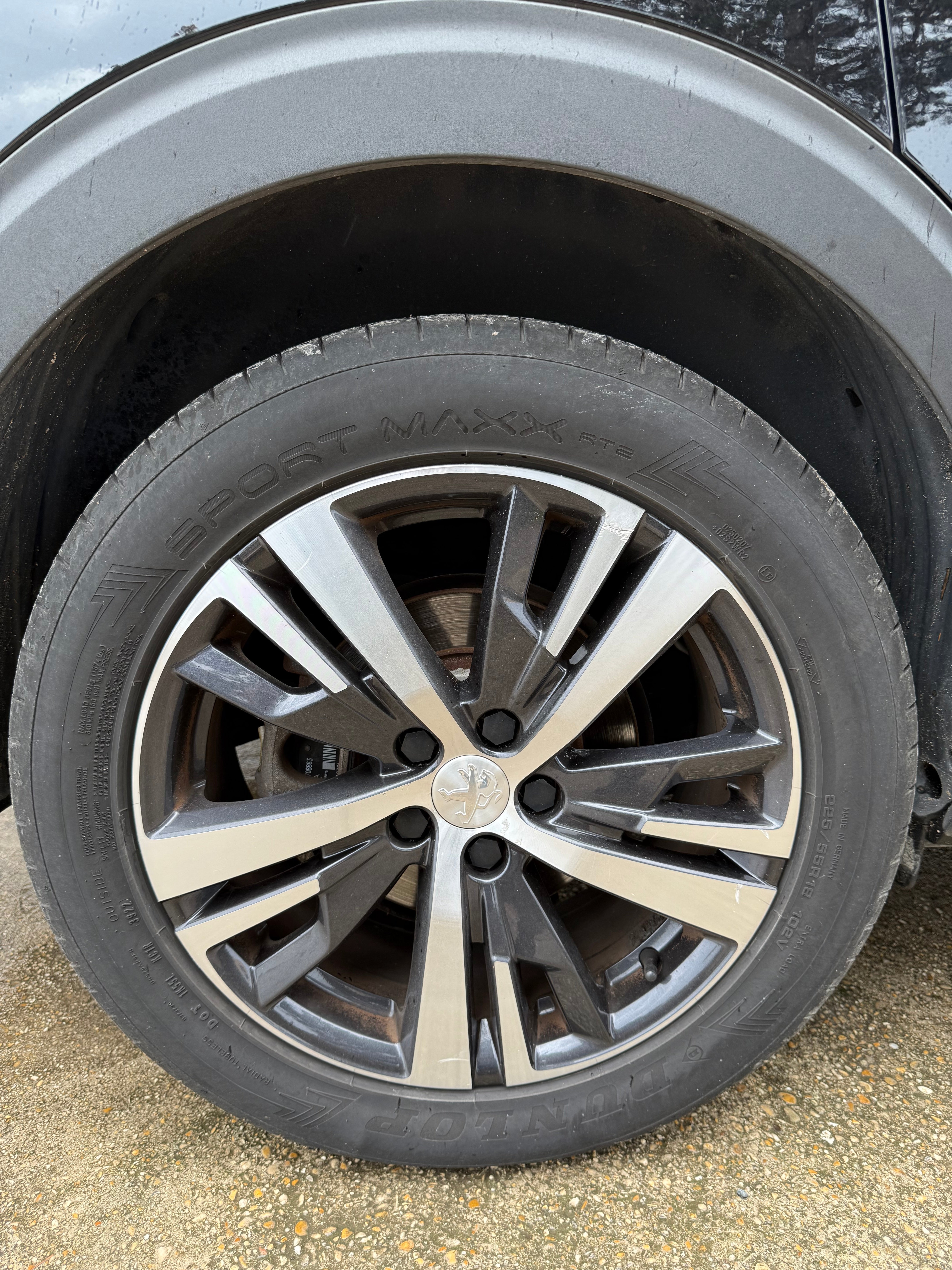 Peugeot 5008 1.5 BlueHdi 130 Allure Business Peugeot 5008 1.5 BlueHdi 130 Allure Business