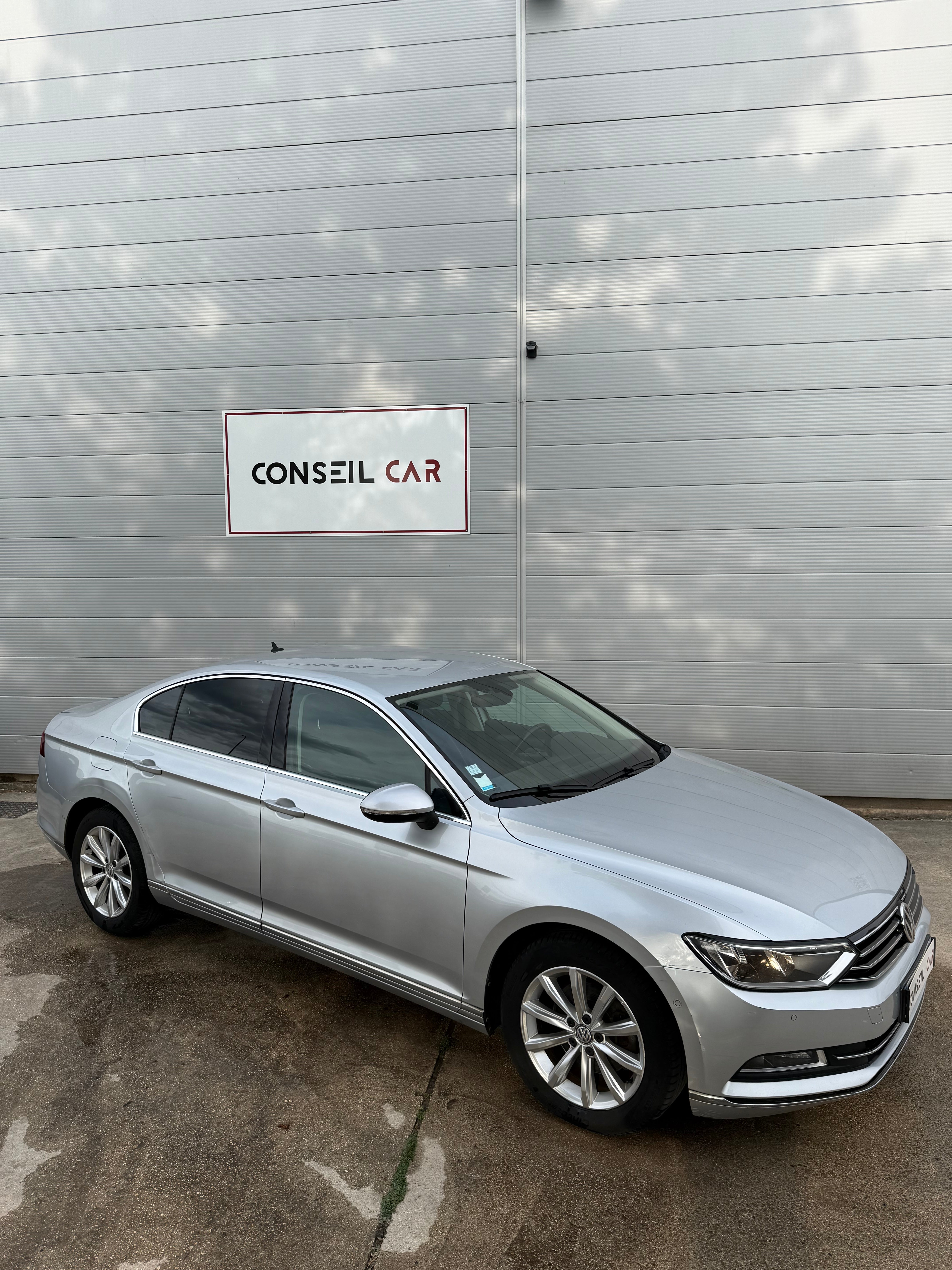 Volkswagen Passat 2.0 TDI Bluemotion 150CH Volkswagen Passat 2.0 TDI Bluemotion 150CH