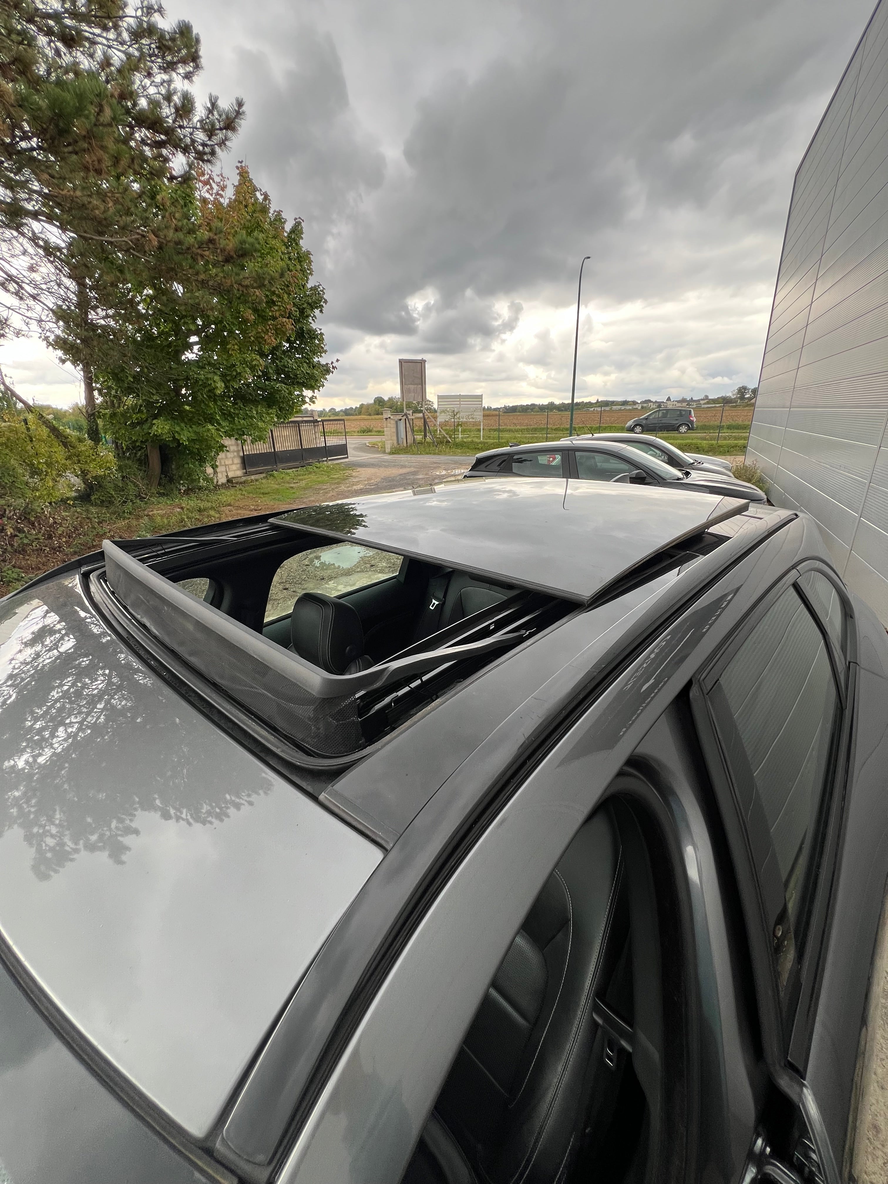 Jaguar F-Pace 2.0 D AWD R Sport 180cv Jaguar F-Pace 2.0 D AWD R Sport 180cv