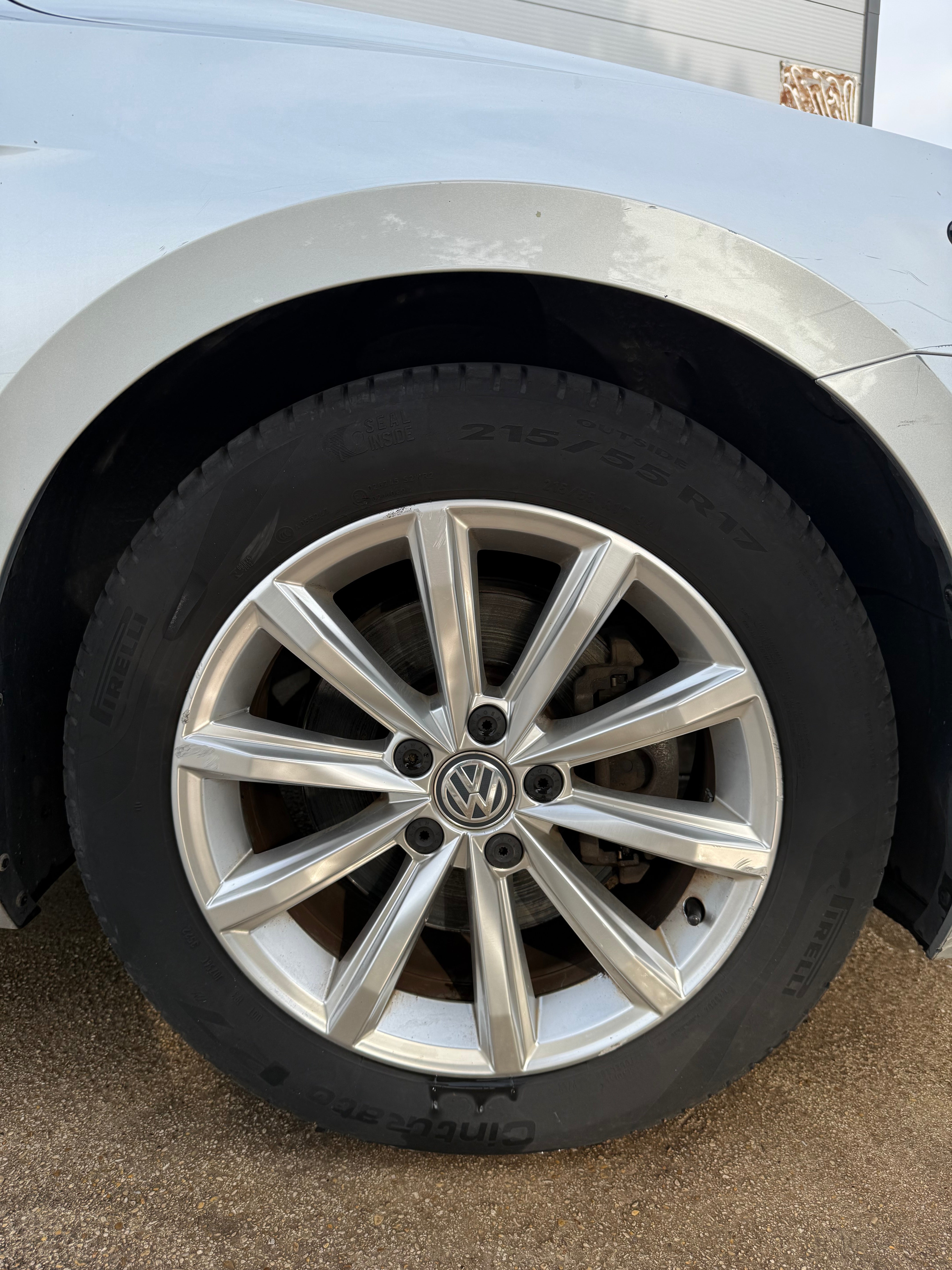 Volkswagen Passat 2.0 TDI Bluemotion 150CH Volkswagen Passat 2.0 TDI Bluemotion 150CH