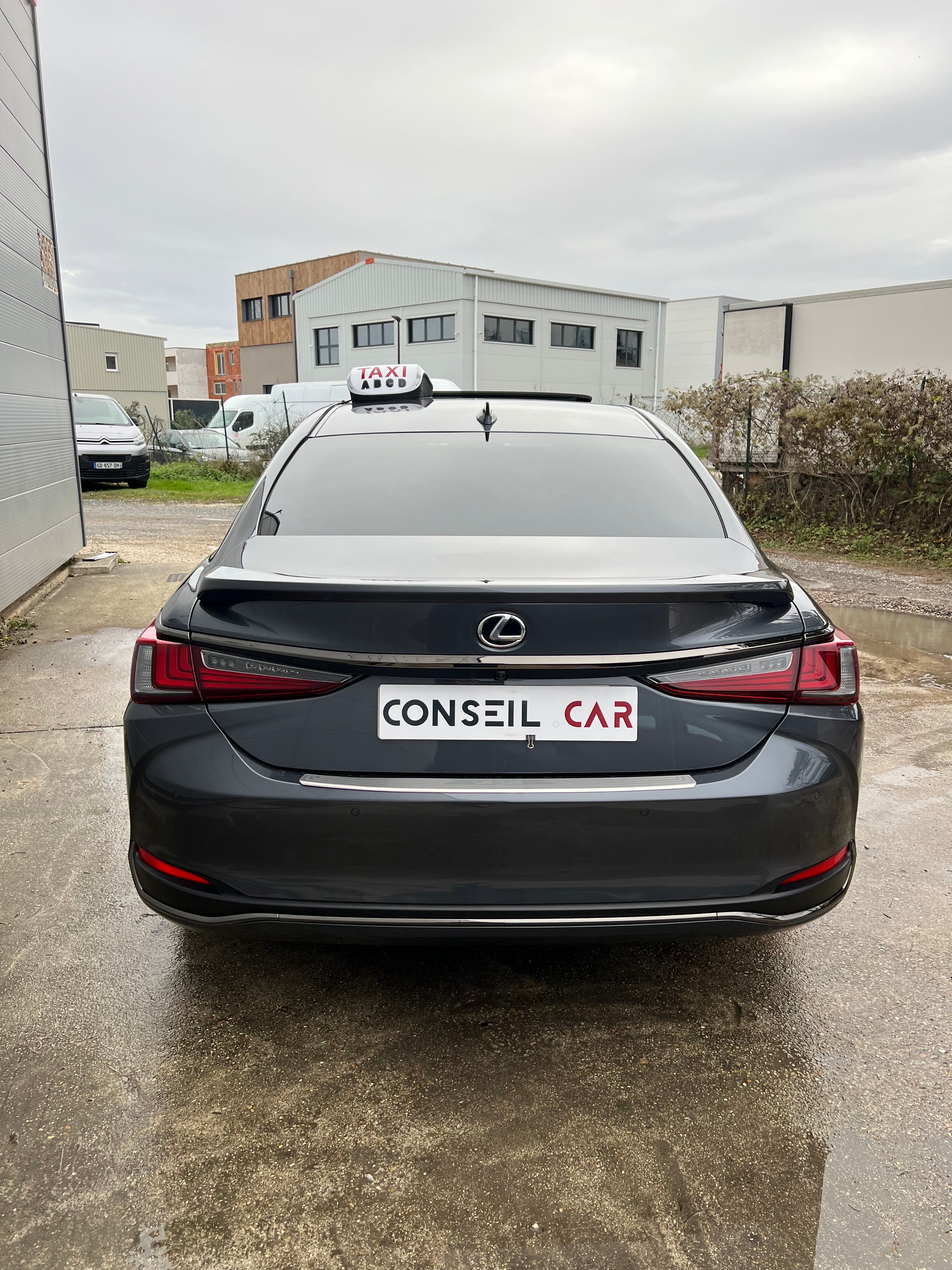 Lexus ES300H 178cv F-Sport Hybride non-rechargeable Lexus ES300H 178cv F-Sport Hybride non-rechargeable