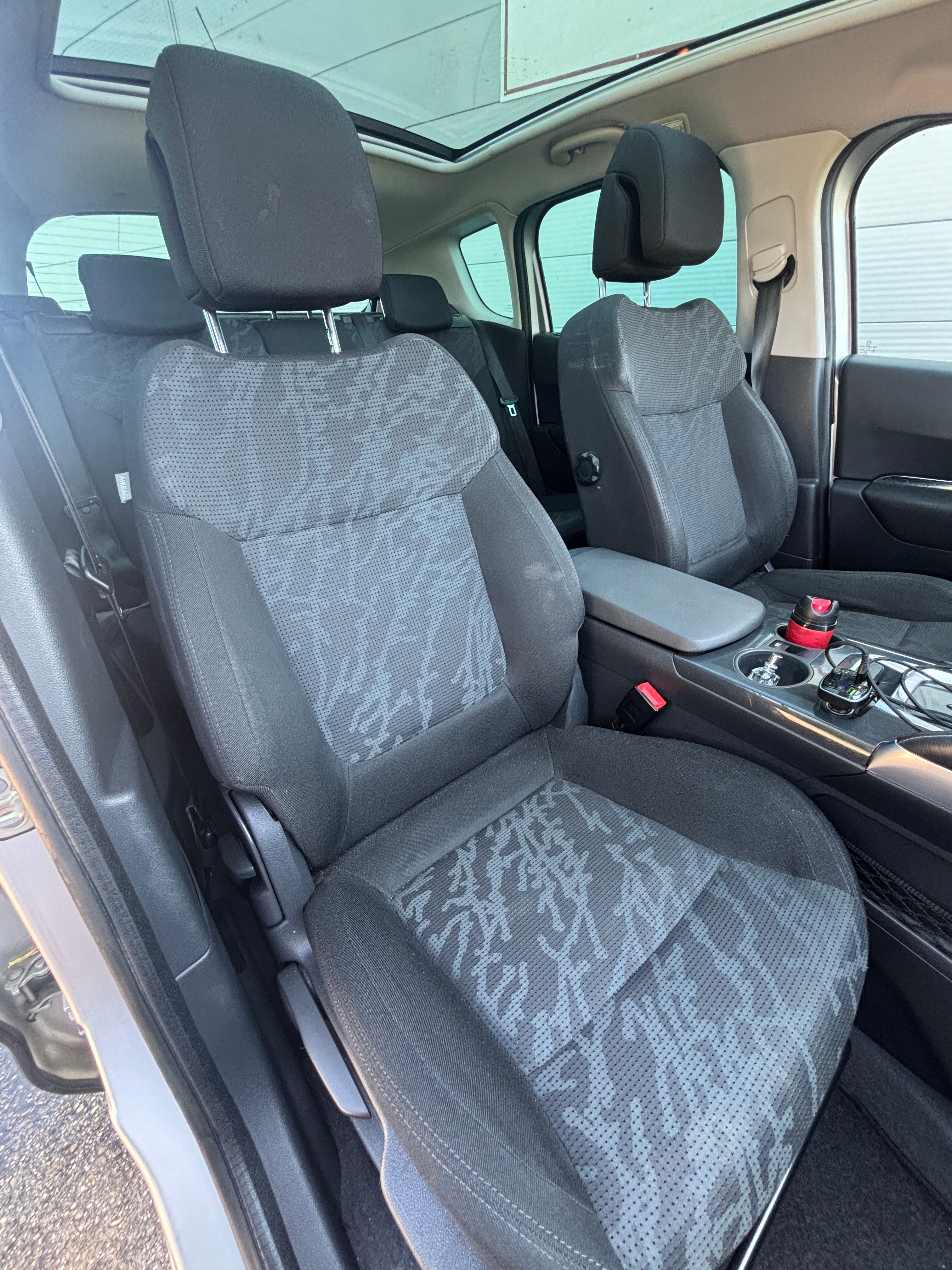 Peugeot 3008 GENERATION-I 1.6 HDI 110 FELINE Peugeot 3008 GENERATION-I 1.6 HDI 110 FELINE