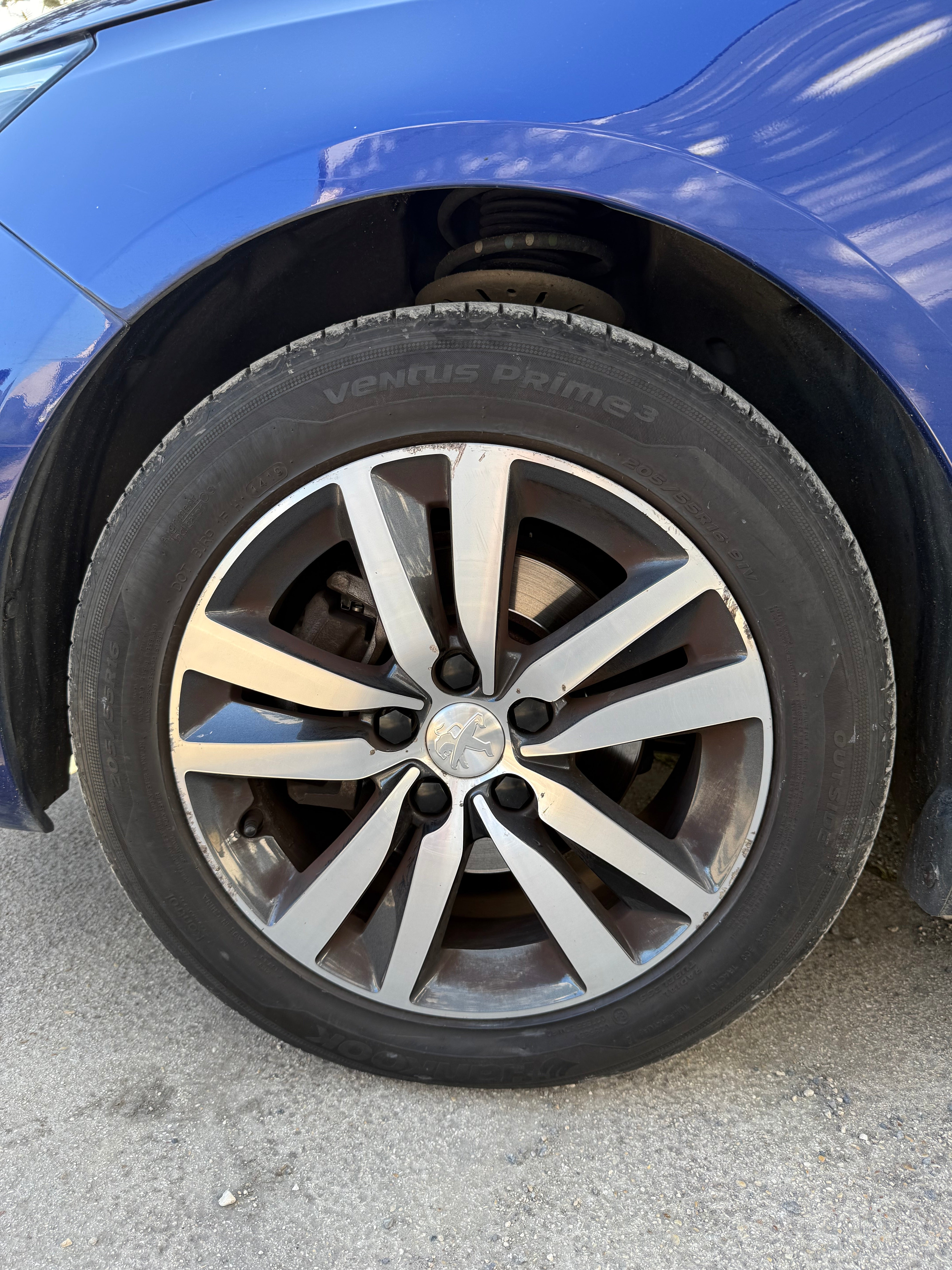 Peugeot 308 GENERATION-II 1.5 BLUEHDI 130cv ALLURE BUSINESS Peugeot 308 GENERATION-II 1.5 BLUEHDI 130cv ALLURE BUSINESS