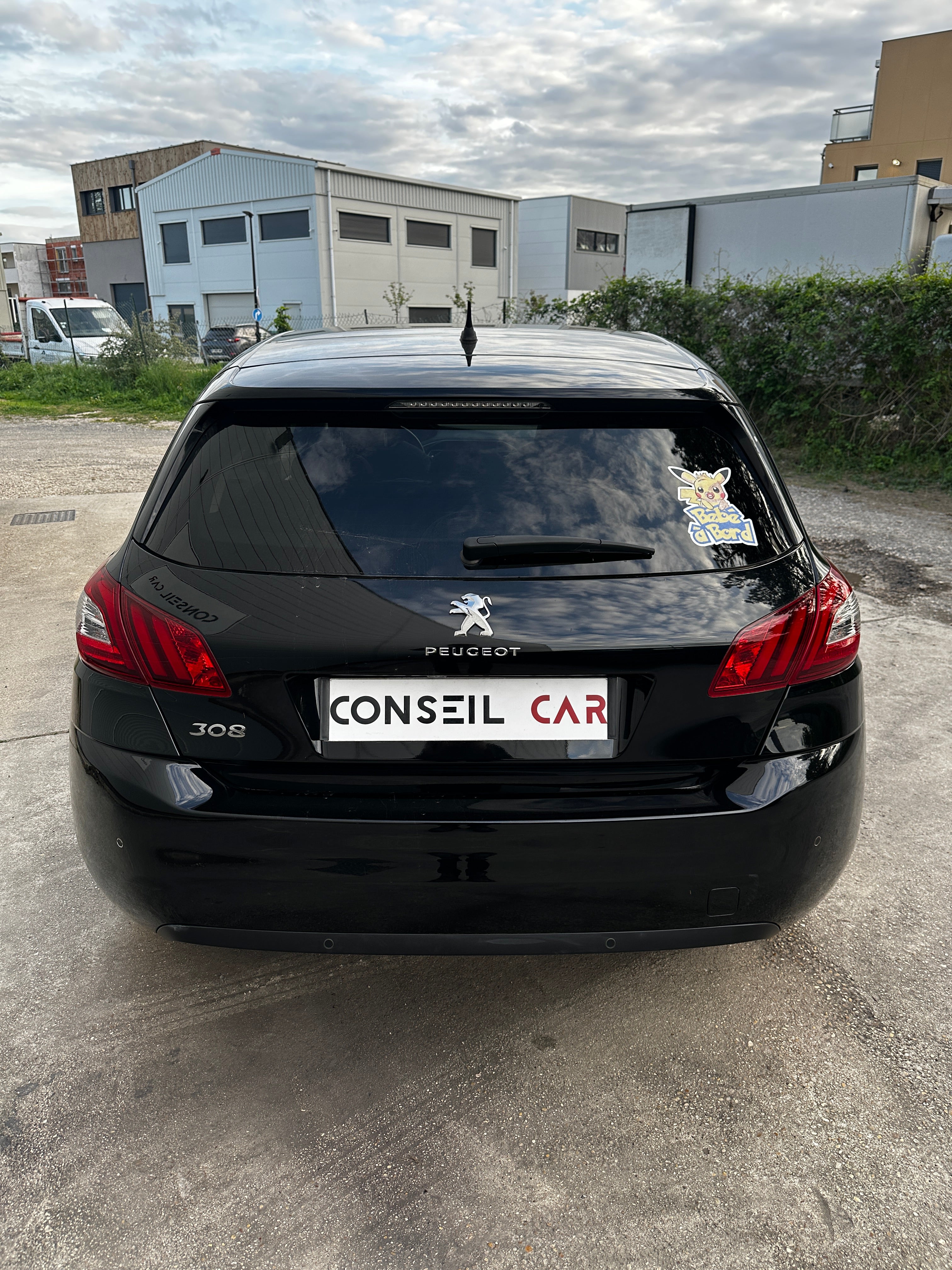 Peugeot 308 1.6 THP Féline 156cv Peugeot 308 1.6 THP Féline 156cv