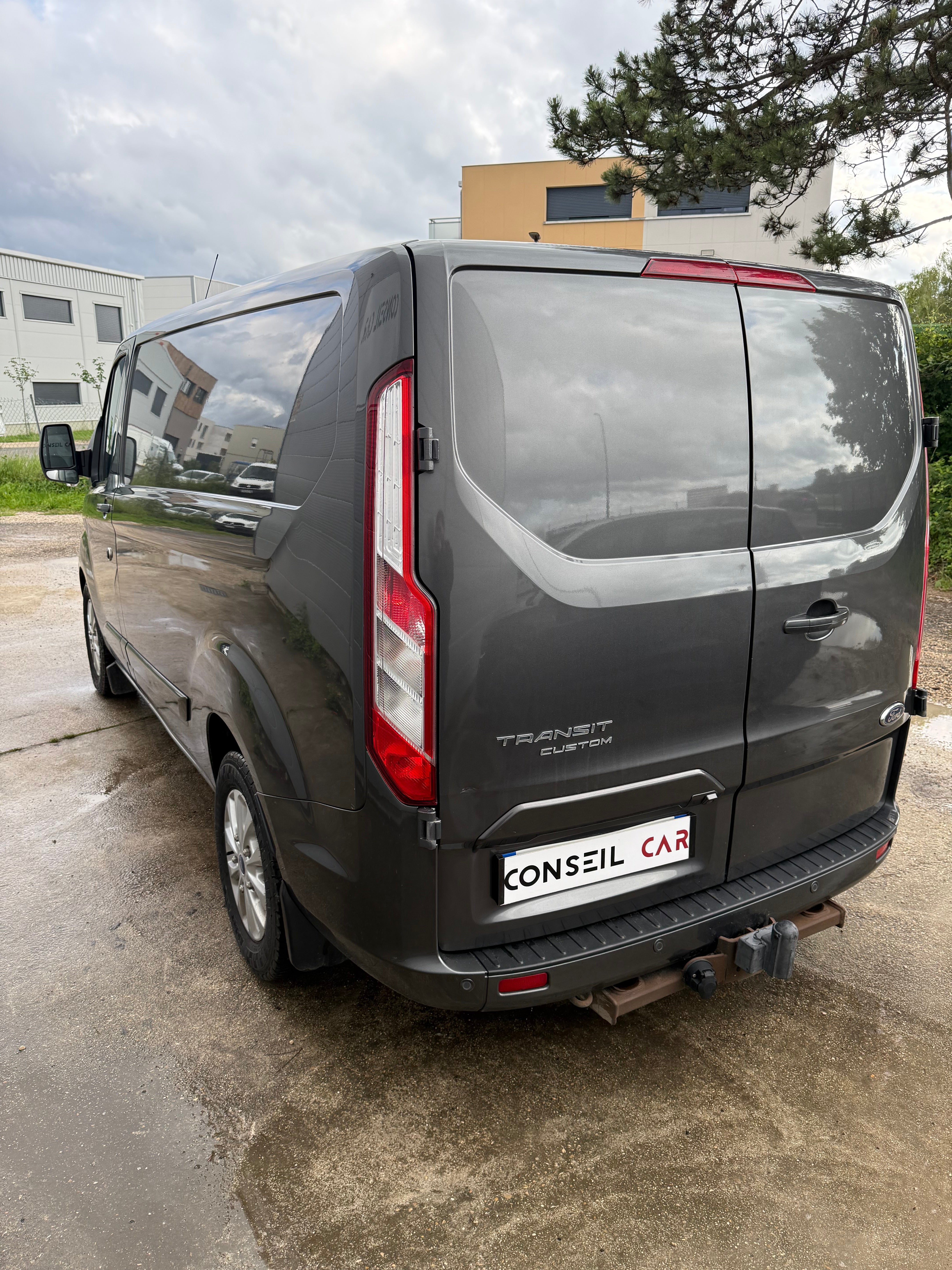 Ford Transit Custom Vu FOURGON 300 2.0 TDCI 170 L1H1 COURT Ford Transit Custom Vu FOURGON 300 2.0 TDCI 170 L1H1 COURT
