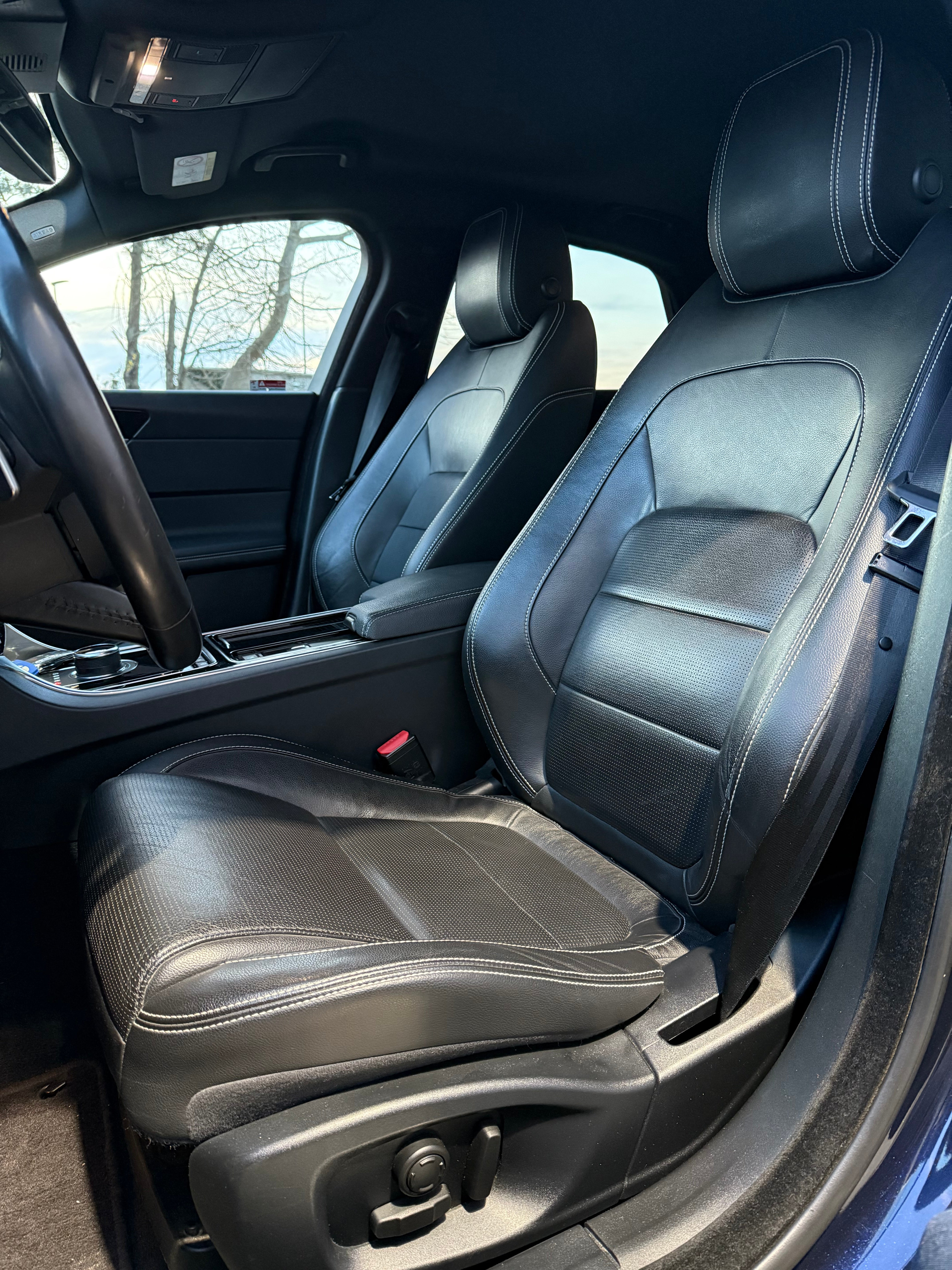 Jaguar XF X260 2.0 D 163 cv Jaguar XF X260 2.0 D 163 cv