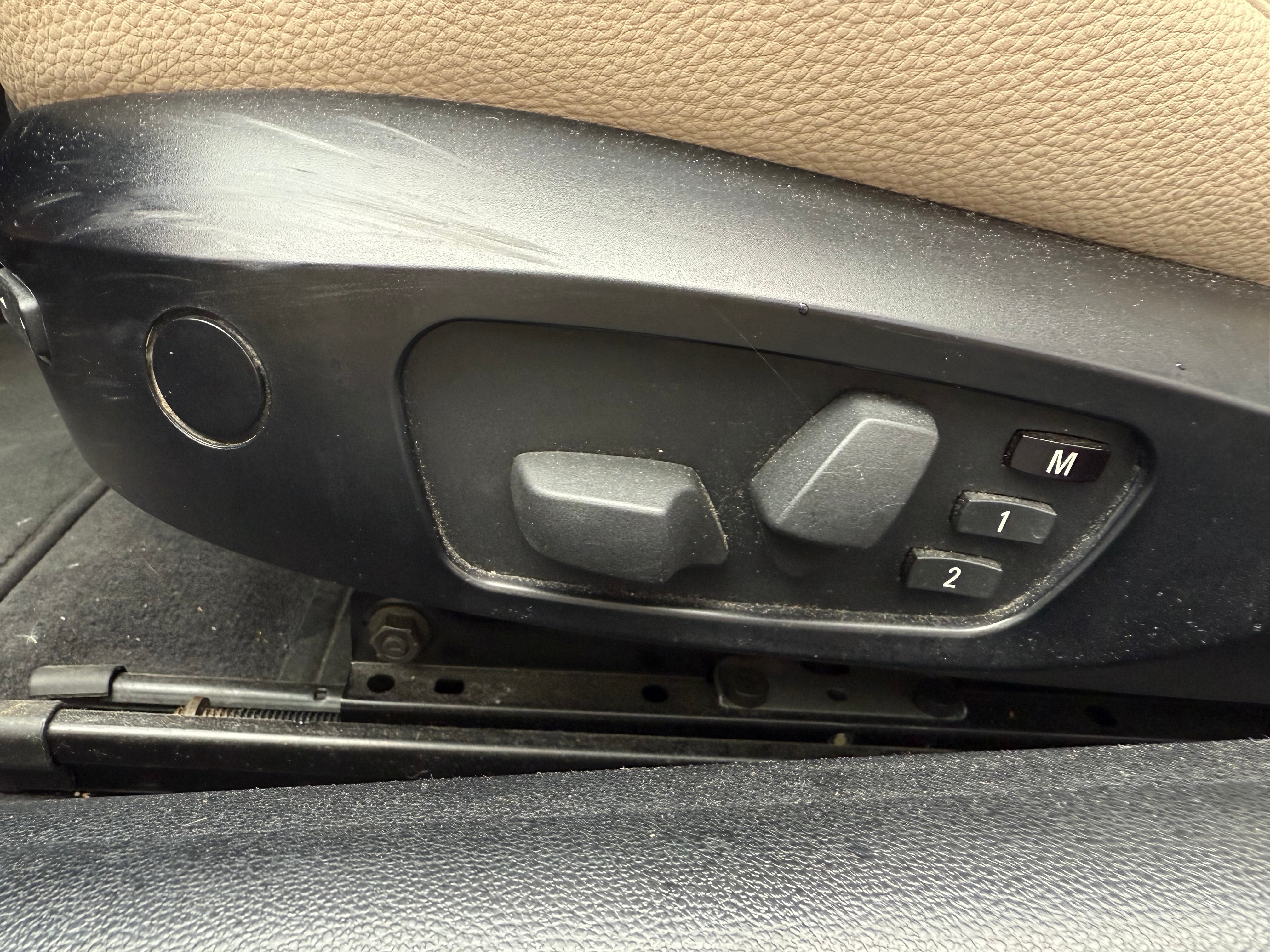 Bmw Serie 3 E93 330D 3.0D 245CH Bmw Serie 3 E93 330D 3.0D 245CH