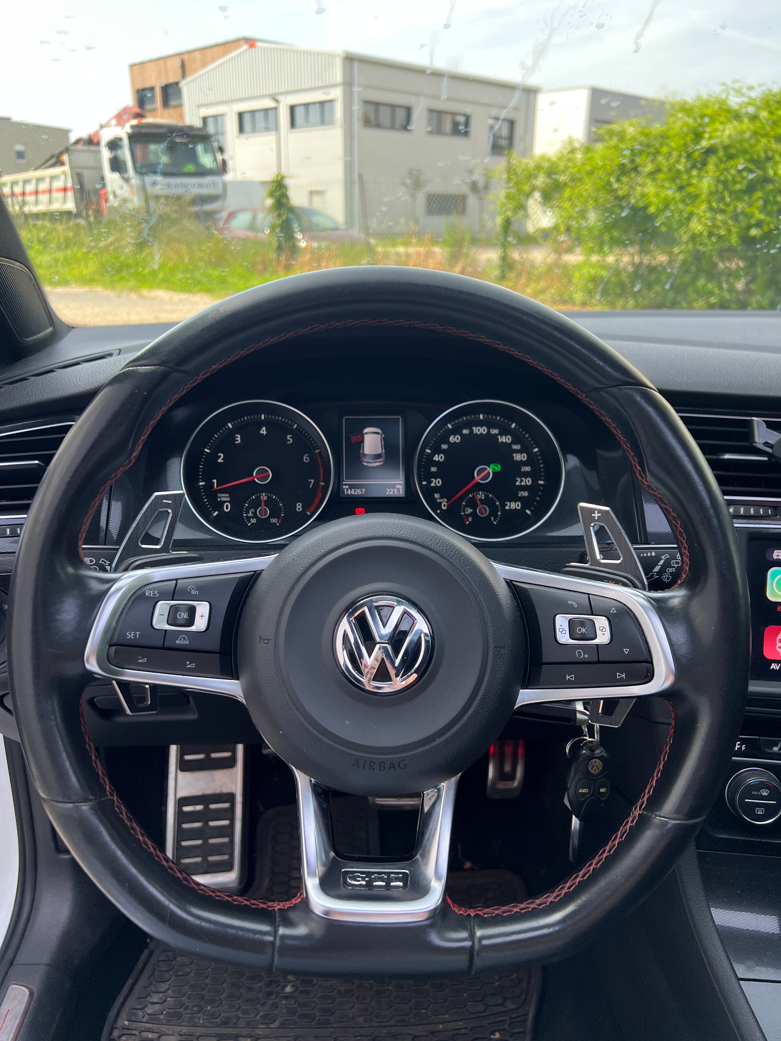 Volkswagen Golf GTI 2.0 TSI 220 BLUEMOTION Volkswagen Golf GTI 2.0 TSI 220 BLUEMOTION