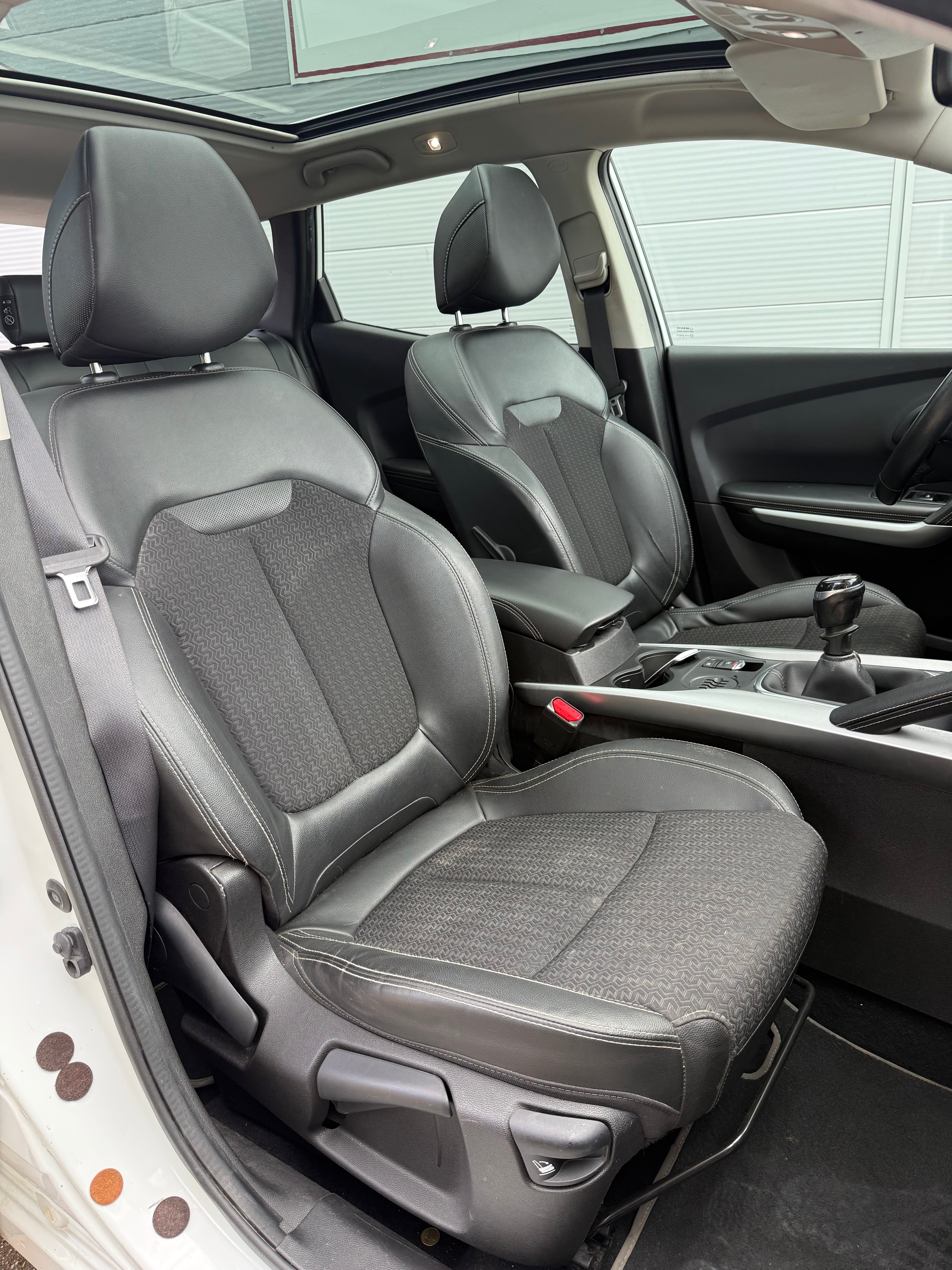 Renault Kadjar 1.2 TCE 130cv ENERGY INTENS Renault Kadjar 1.2 TCE 130cv ENERGY INTENS