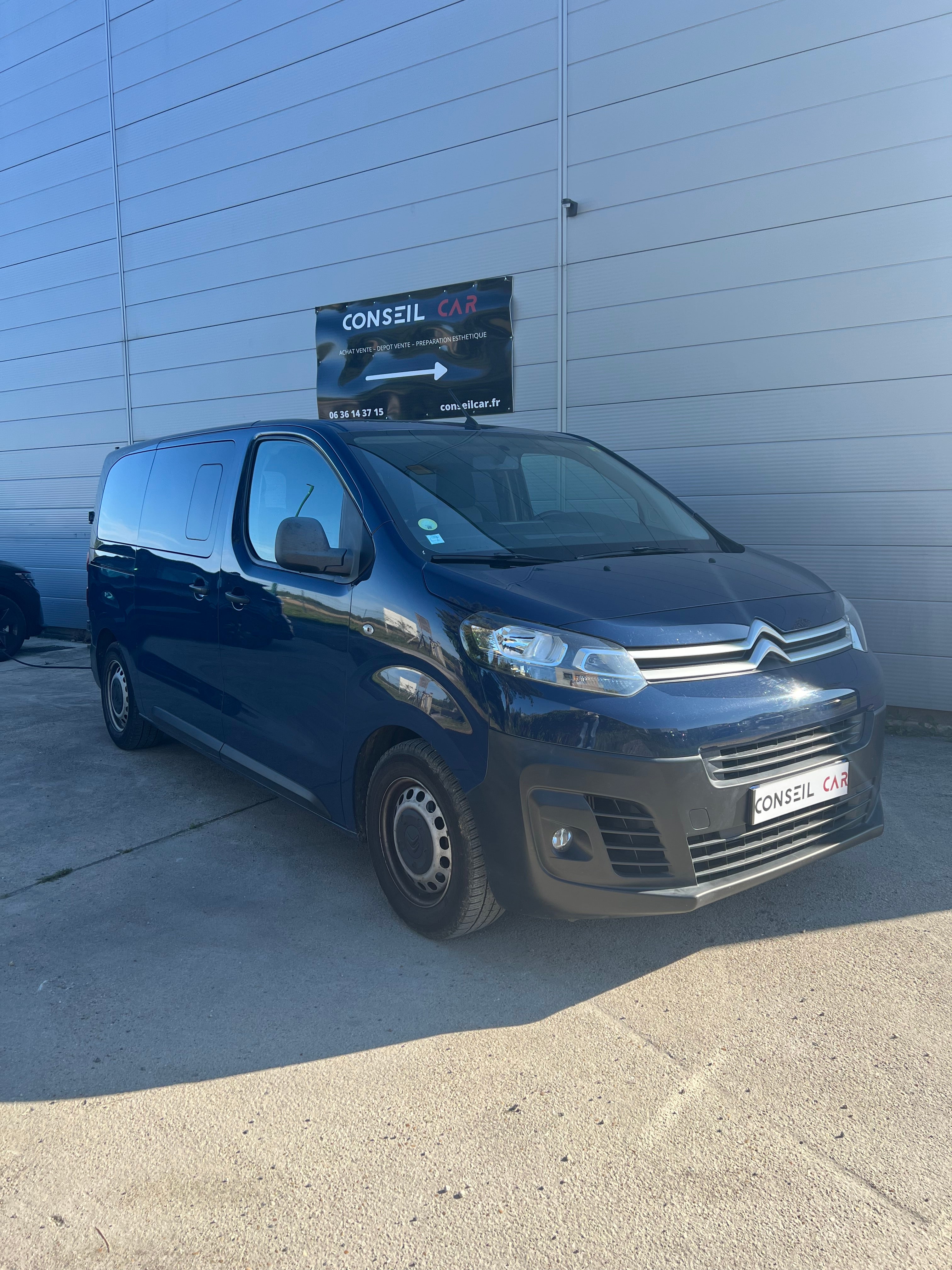 CITROËN JUMPY 1.5 BlueHDI Spacetourer 8 places CITROËN JUMPY 1.5 BlueHDI Spacetourer 8 places