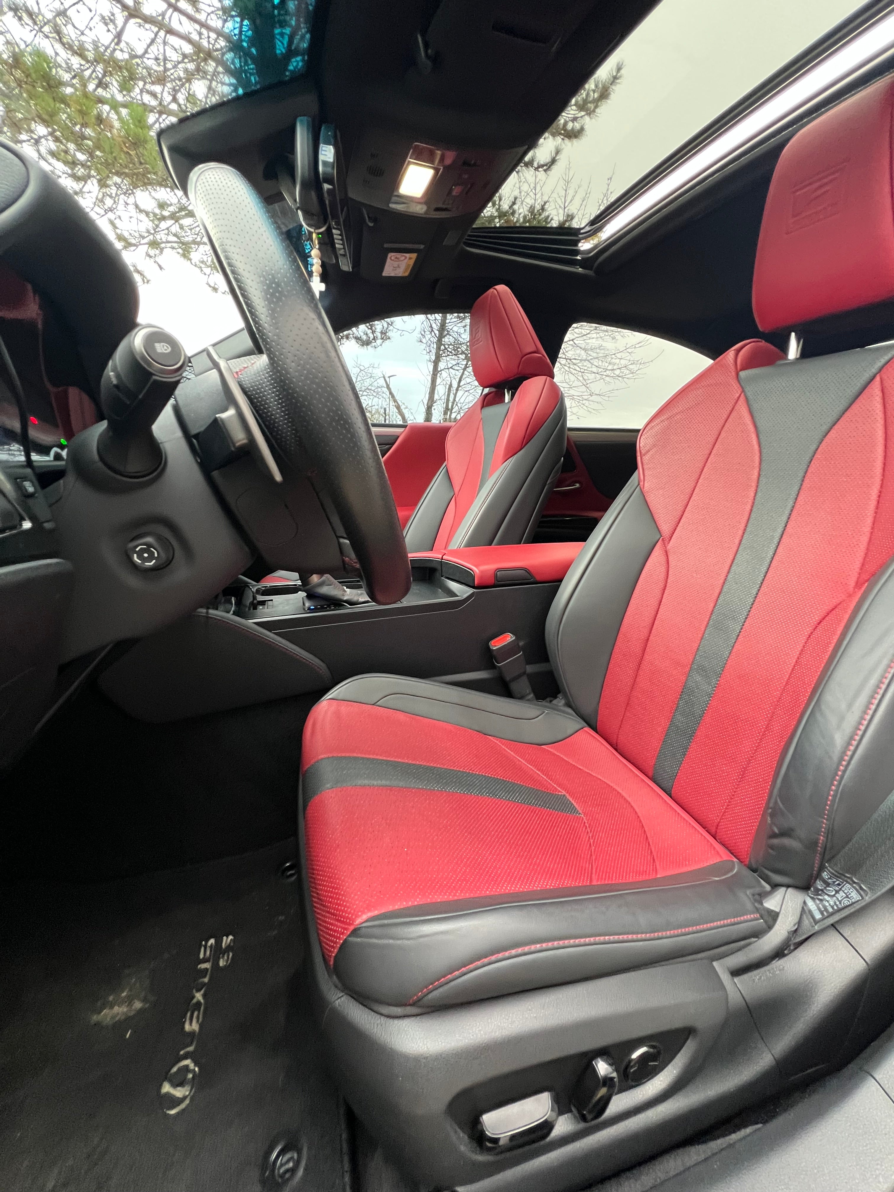 Lexus ES300H 178cv F-Sport Hybride non-rechargeable Lexus ES300H 178cv F-Sport Hybride non-rechargeable