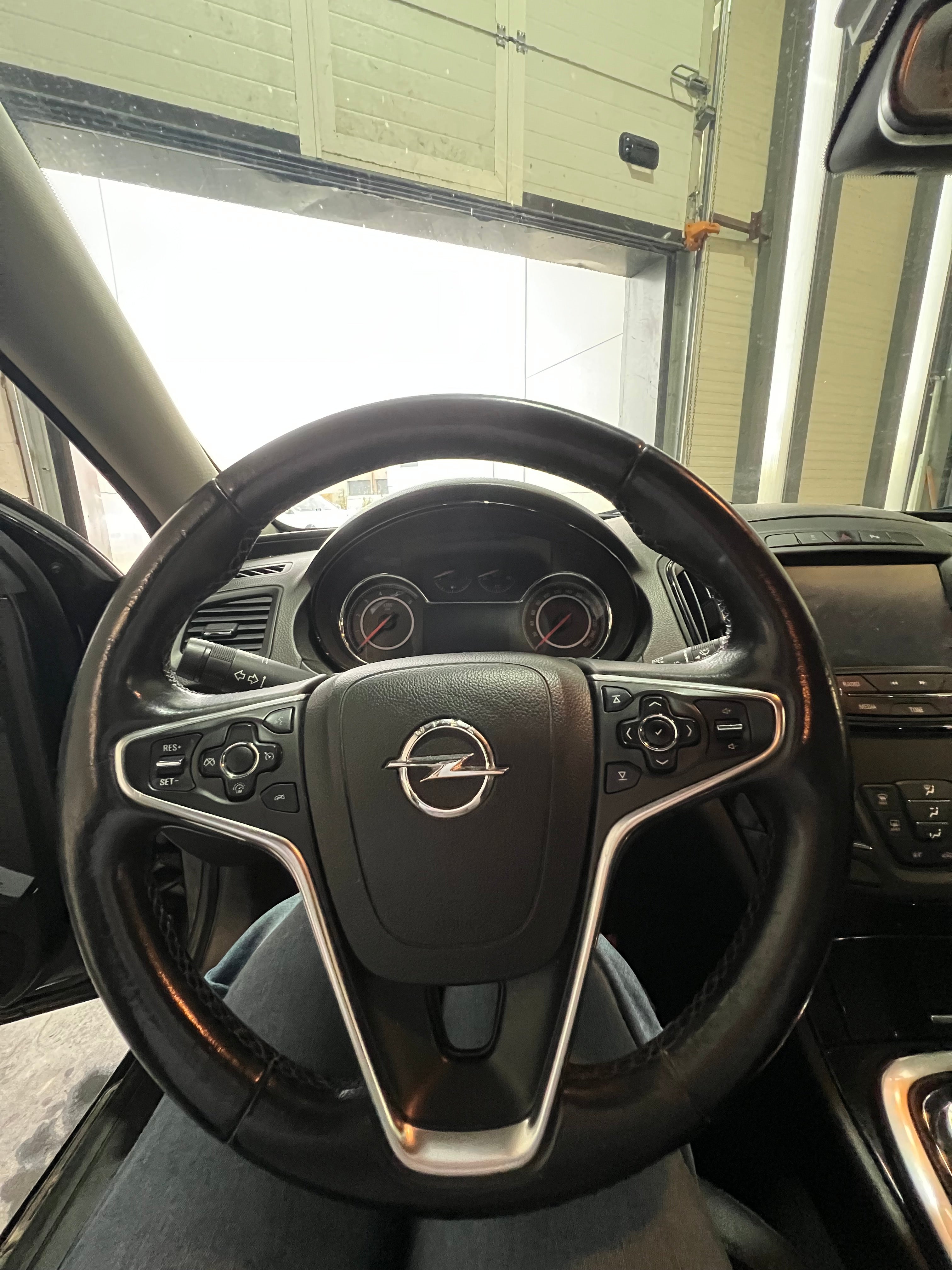 Opel Insignia Phase 2 1.6 CDTI 136cv Opel Insignia Phase 2 1.6 CDTI 136cv