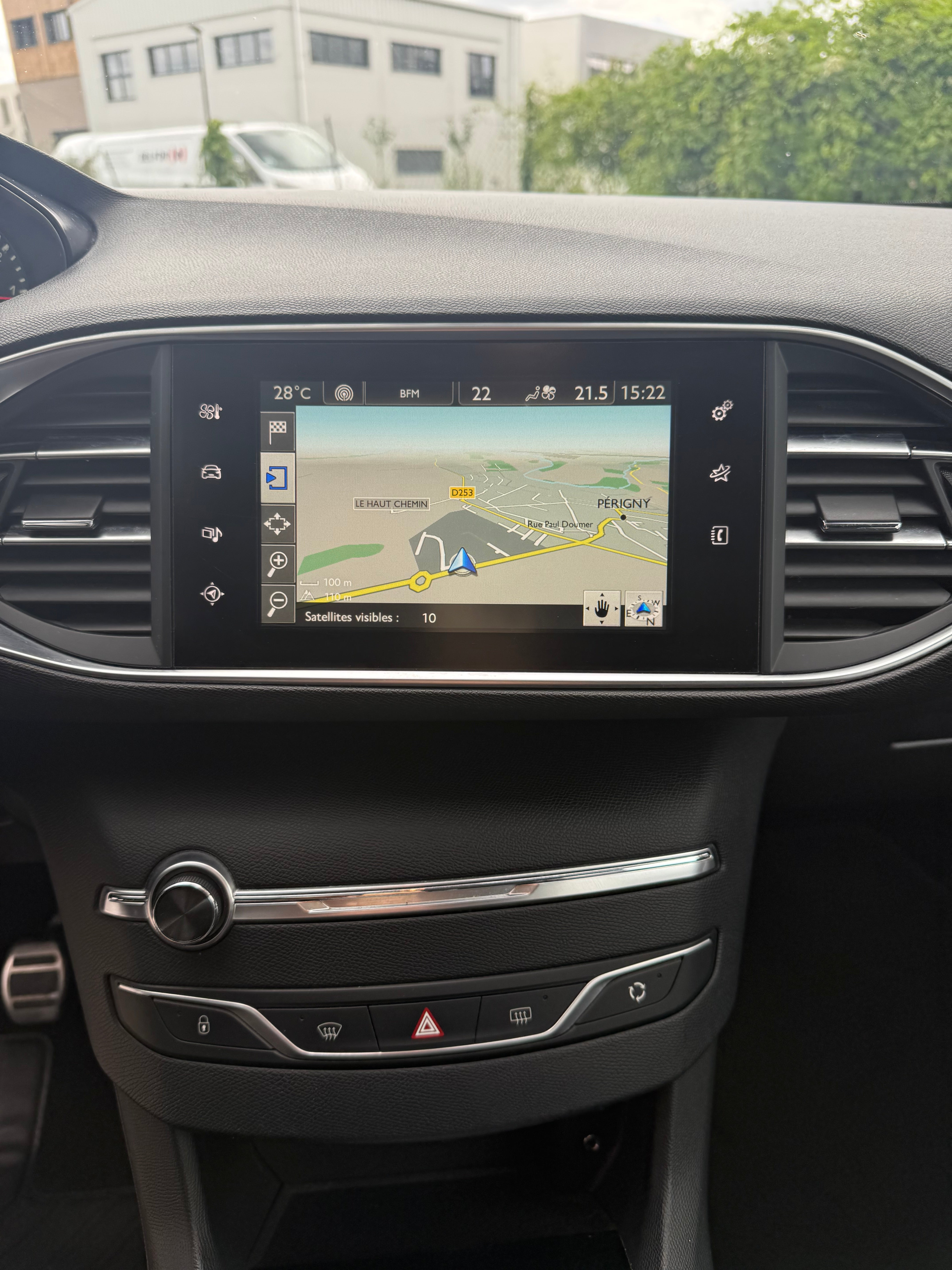 Peugeot 308 GENERATION-II 1.2 PURETECH 110 STYLE Peugeot 308 GENERATION-II 1.2 PURETECH 110 STYLE