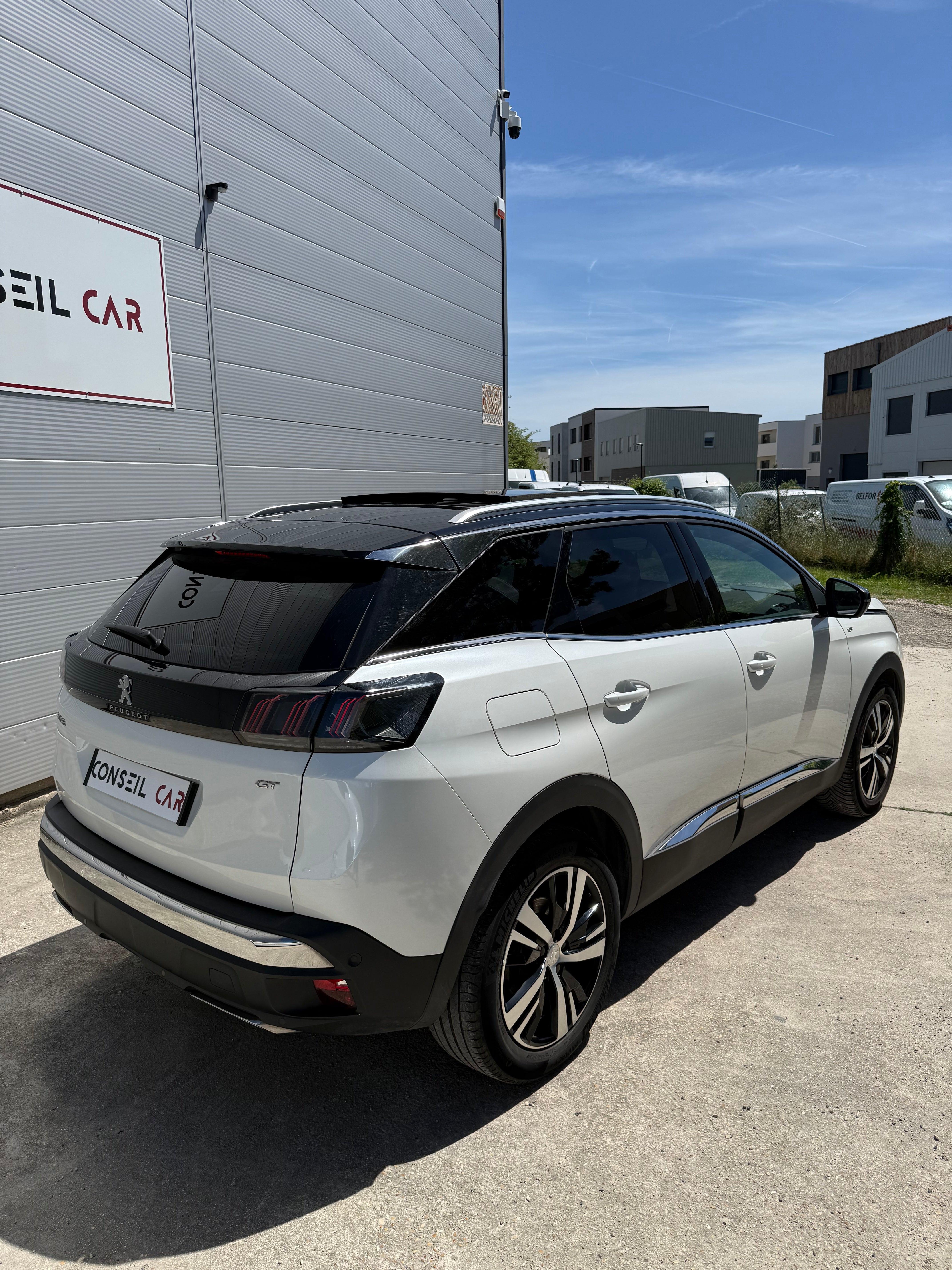 Peugeot 3008 1.2 130CH GT EAT8 Peugeot 3008 1.2 130CH GT EAT8