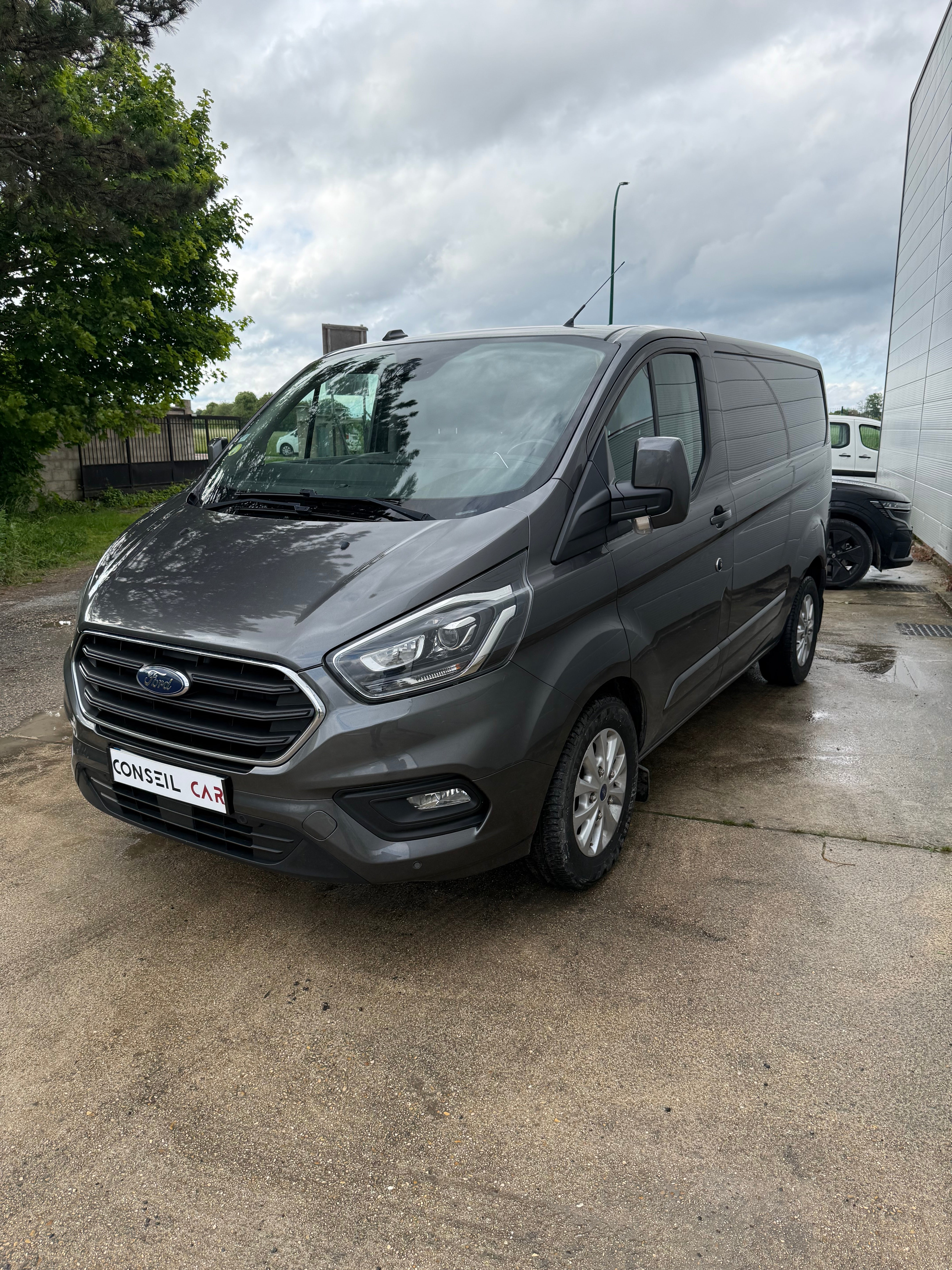 Ford Transit Custom Vu FOURGON 300 2.0 TDCI 170 L1H1 COURT Ford Transit Custom Vu FOURGON 300 2.0 TDCI 170 L1H1 COURT