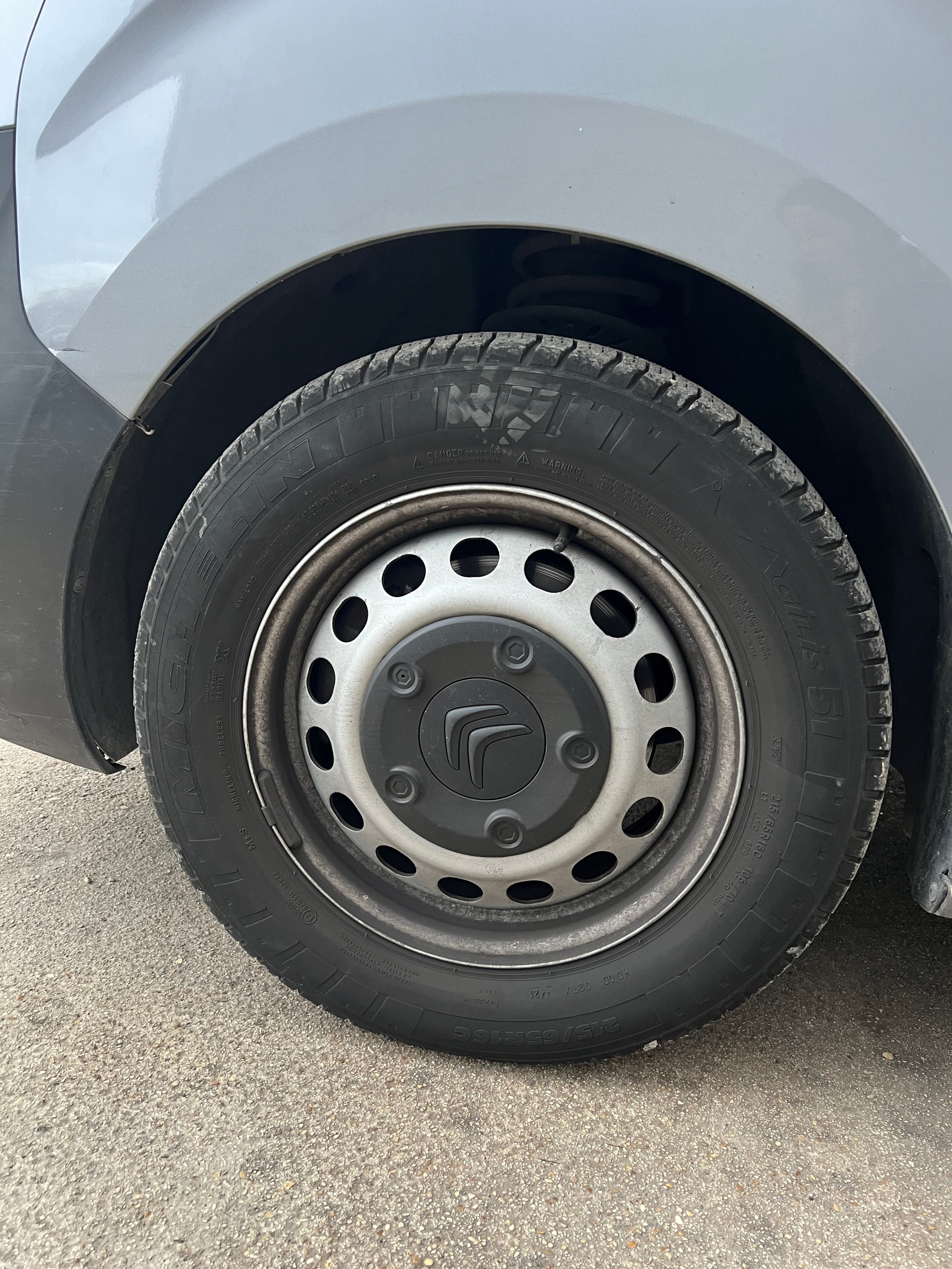 Citroën Jumpy III VUL M 1.5 BlueHDi Fourgon moyen 102 cv Citroën Jumpy III VUL M 1.5 BlueHDi Fourgon moyen 102 cv