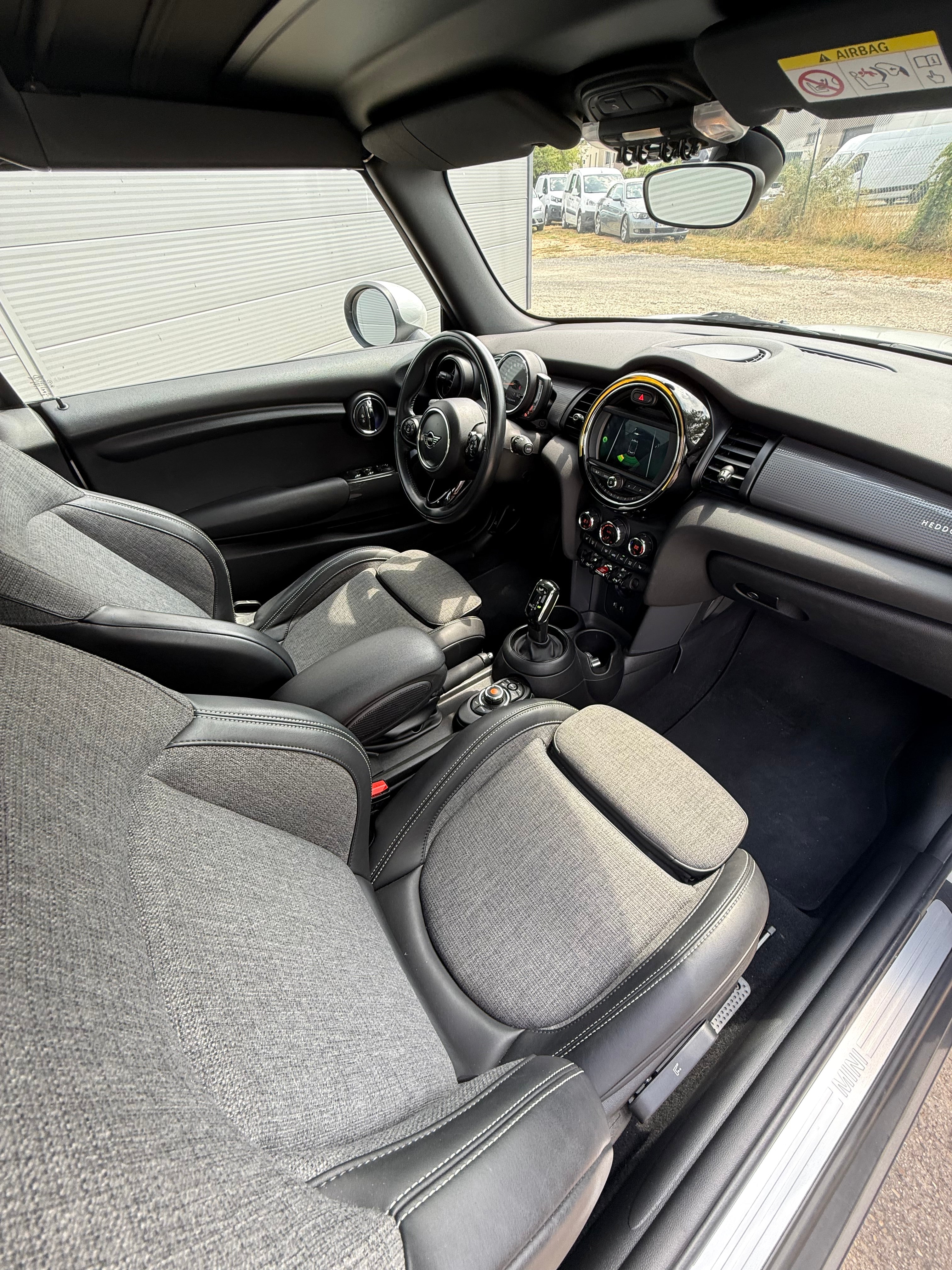 Mini Cooper Cabriolet 1.5 D 115cv BVA HEDDON STREET Mini Cooper Cabriolet 1.5 D 115cv BVA HEDDON STREET