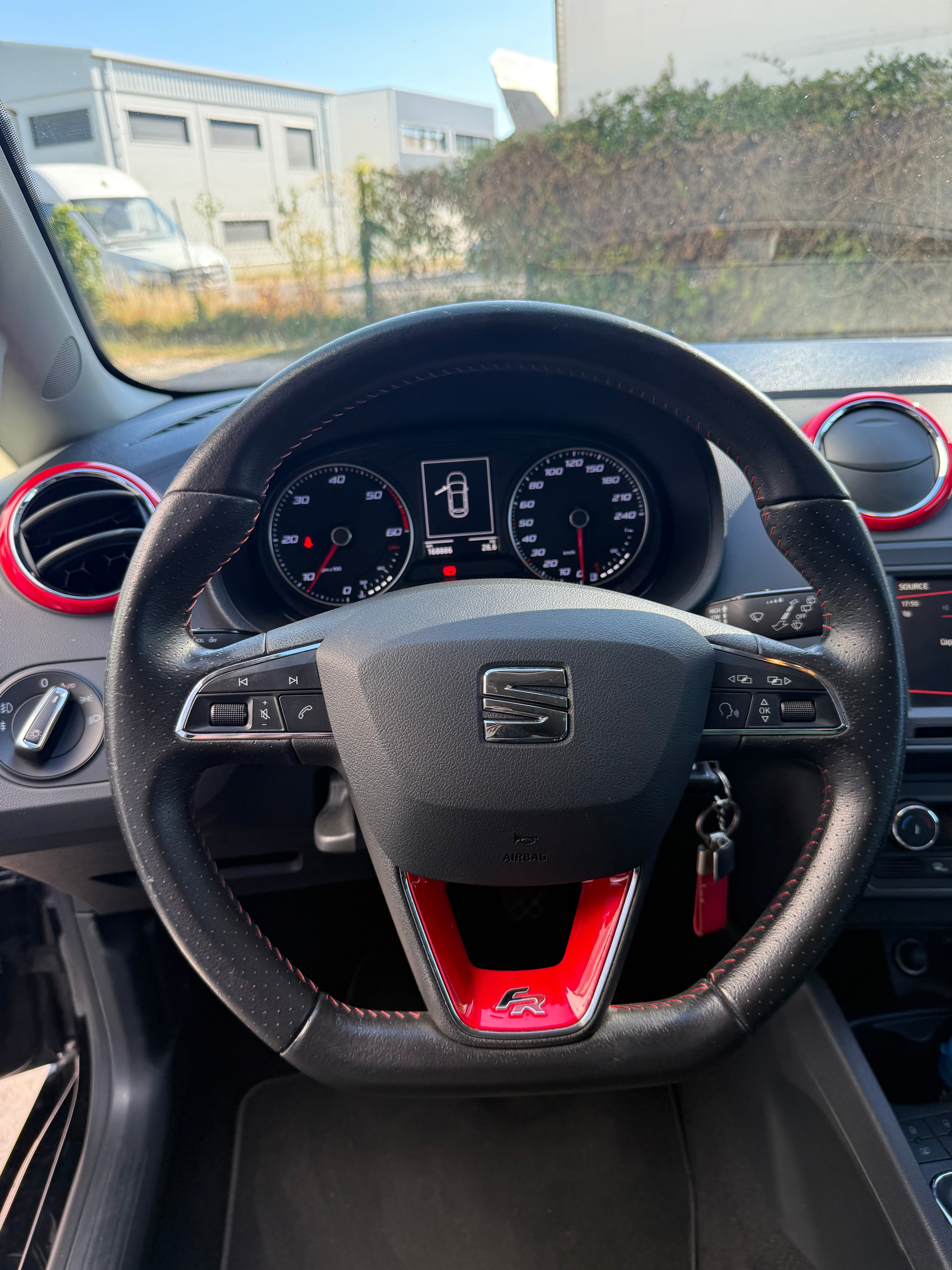 Seat Ibiza II 1.4 TDI 105ch FR Seat Ibiza II 1.4 TDI 105ch FR