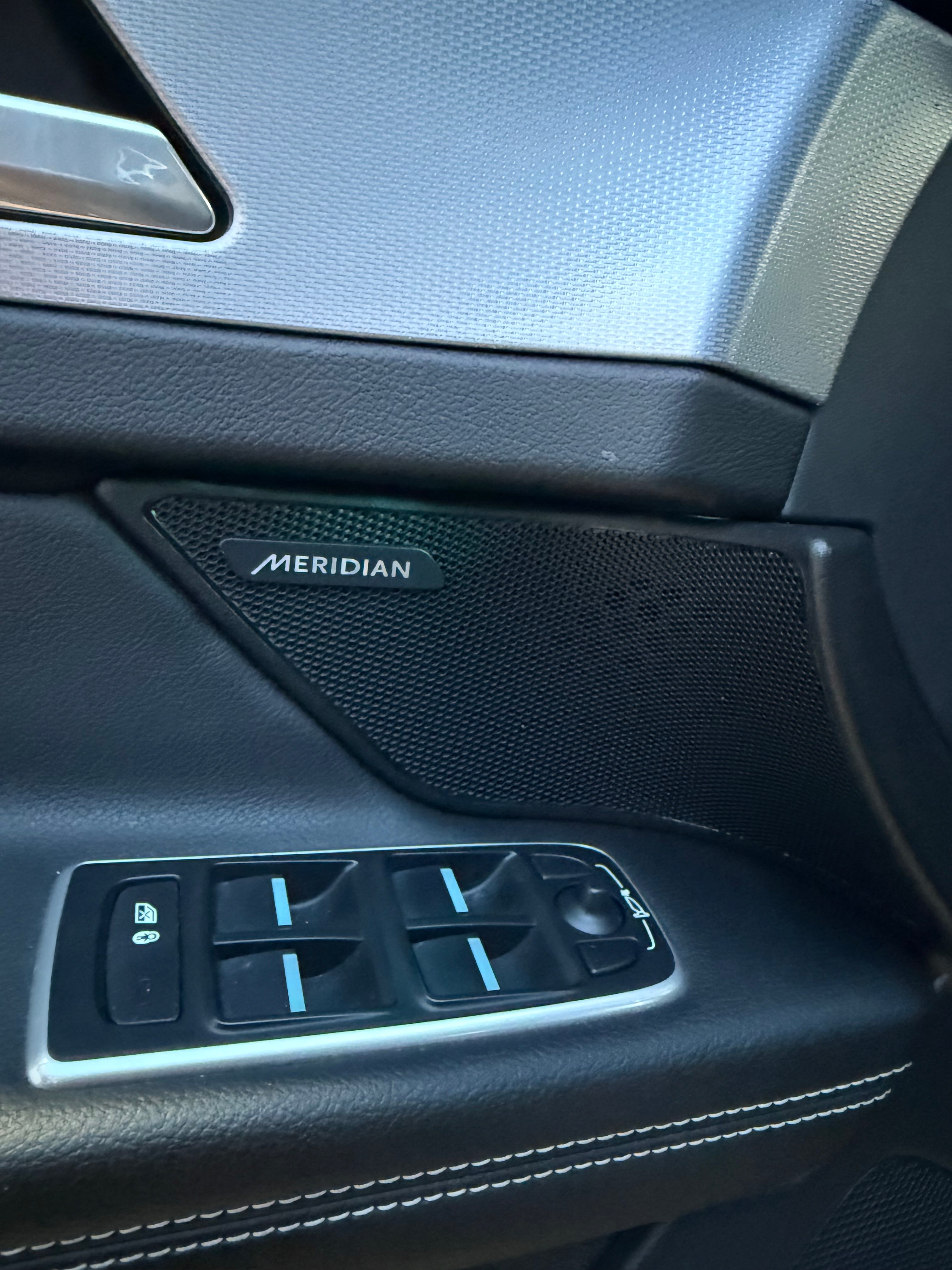 Jaguar XF X260 2.0 D 163 cv Jaguar XF X260 2.0 D 163 cv