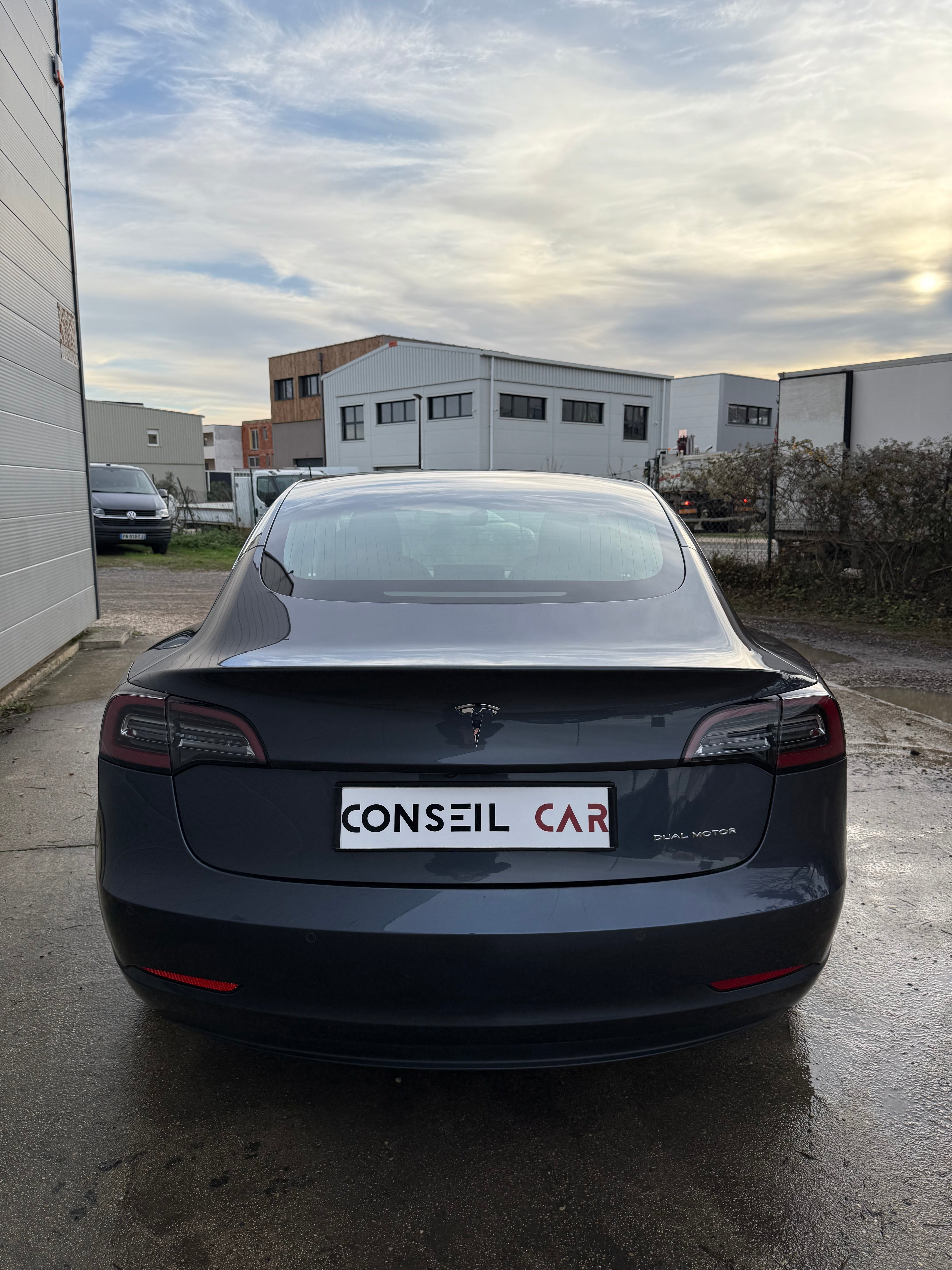 Tesla Model 3 Long Range 462CH Dual AWD Tesla Model 3 Long Range 462CH Dual AWD