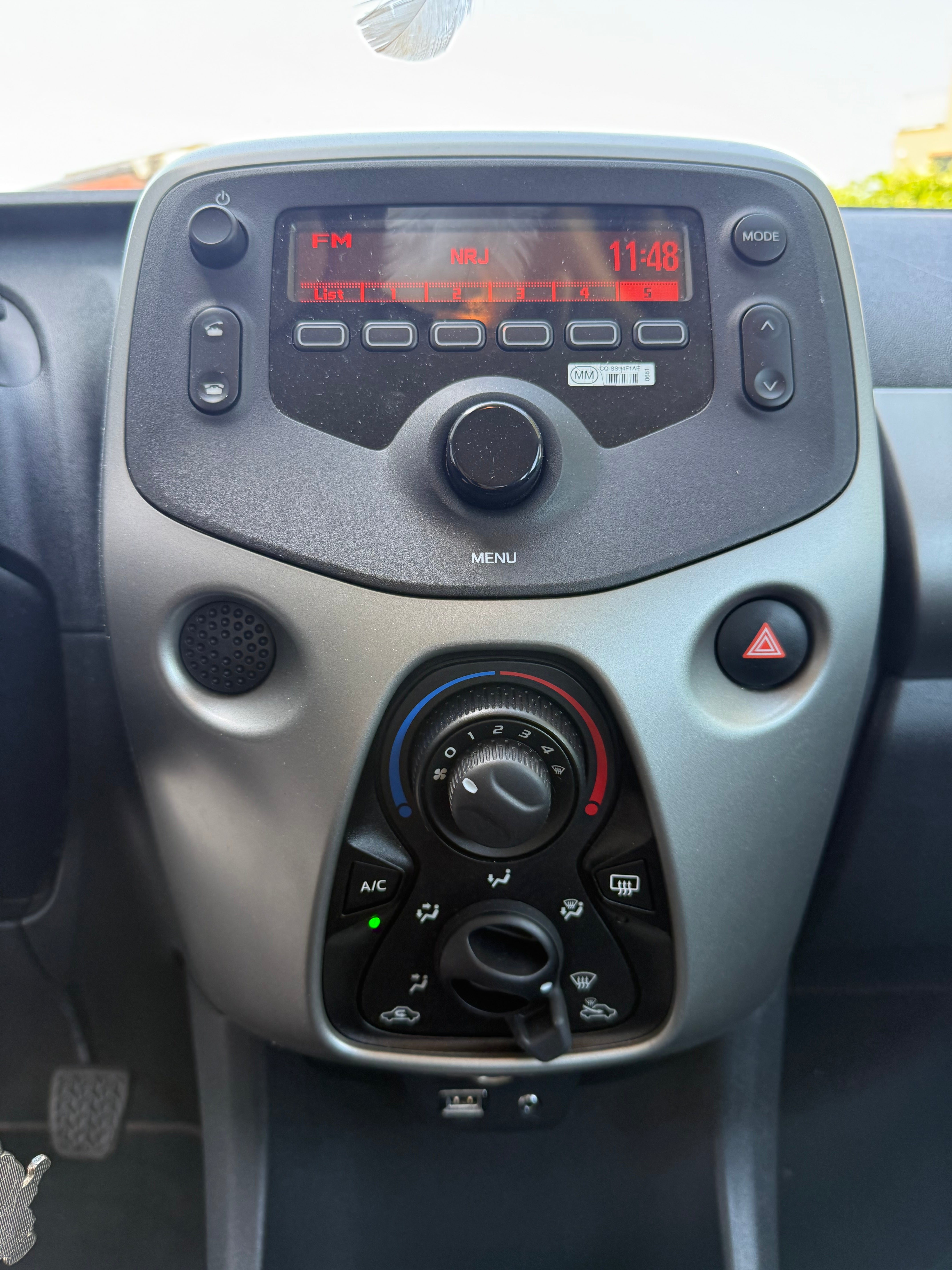 Citroen C1 1.0 VTI 70 MENTOS Citroen C1 1.0 VTI 70 MENTOS