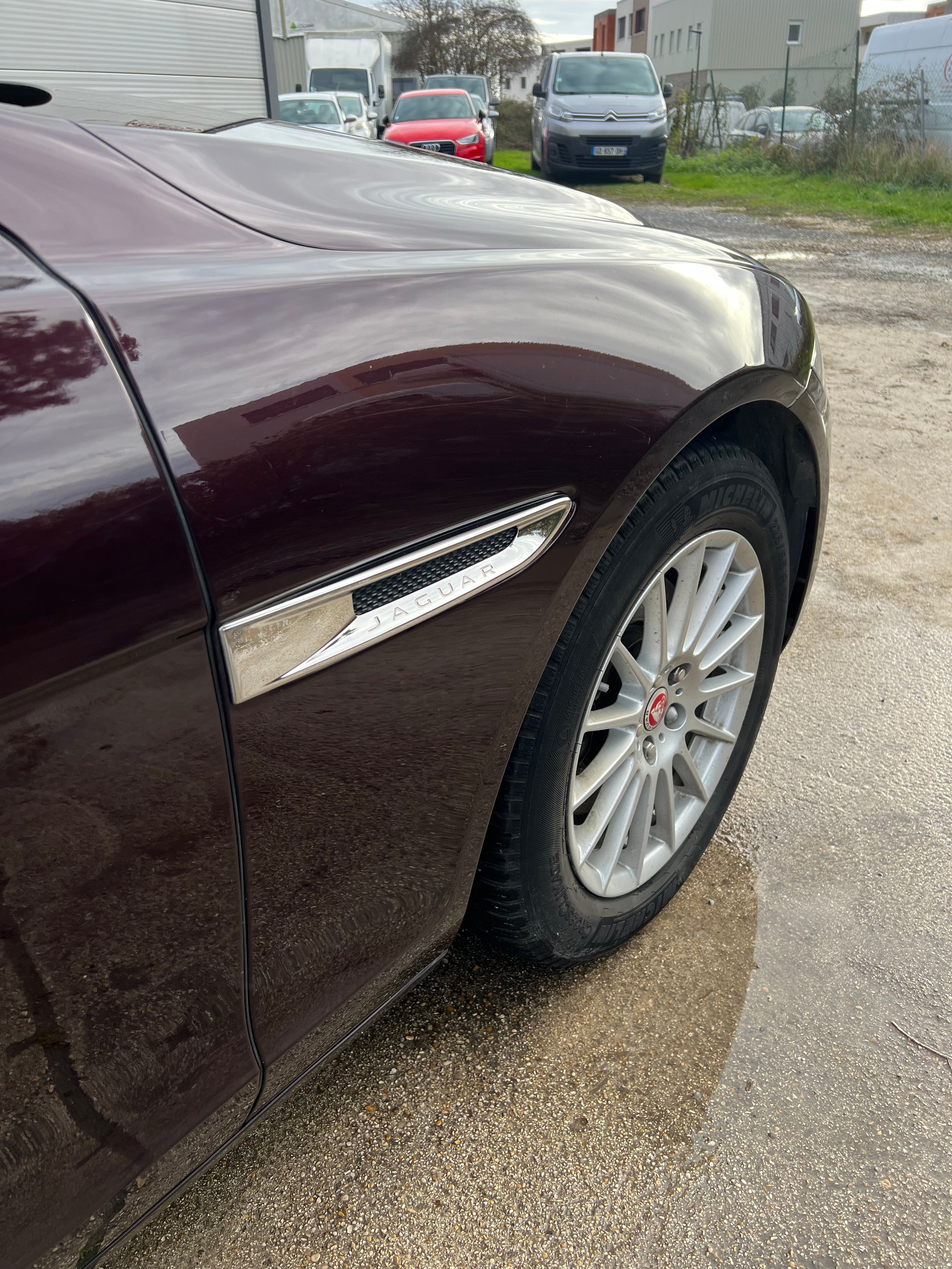 Jaguar XF X260 2.0 D 163 cv Jaguar XF X260 2.0 D 163 cv