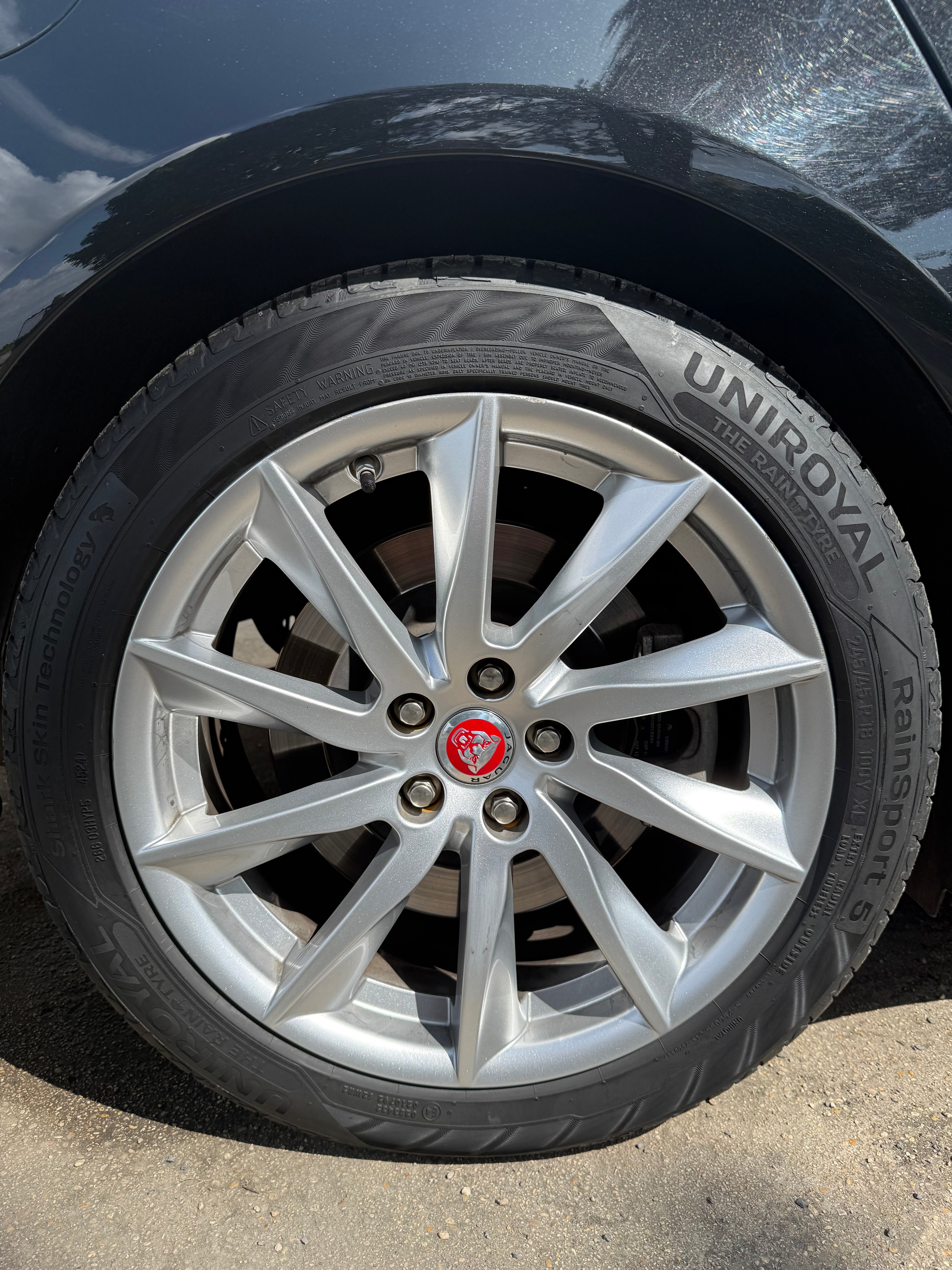 Jaguar XF 2.2D 200 LUXE PREMIUM Jaguar XF 2.2D 200 LUXE PREMIUM