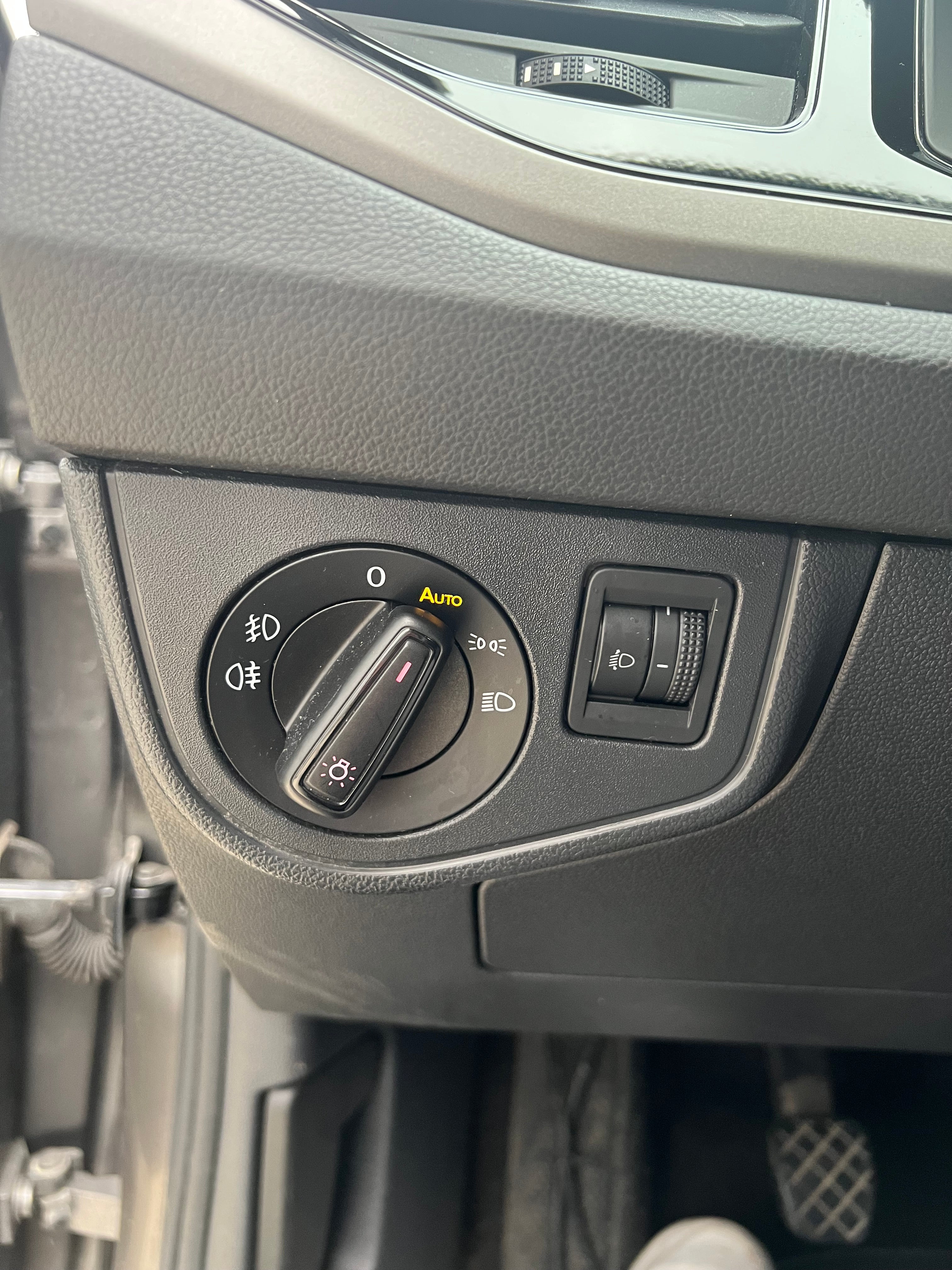 Volkswagen Polo VI 1.0 TSI 95cv Confort Line Volkswagen Polo VI 1.0 TSI 95cv Confort Line