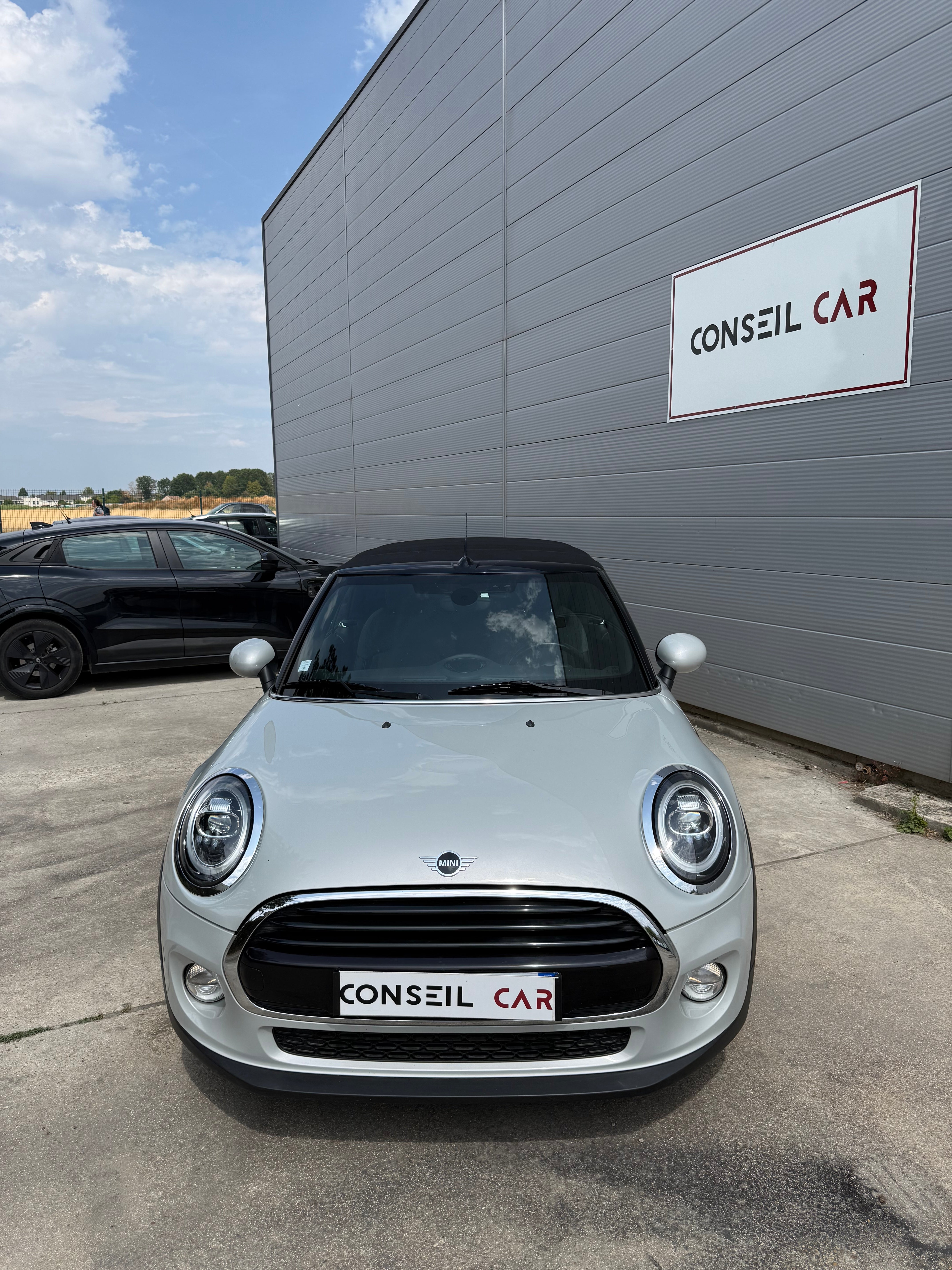 Mini Cooper Cabriolet 1.5 D 115cv BVA HEDDON STREET Mini Cooper Cabriolet 1.5 D 115cv BVA HEDDON STREET