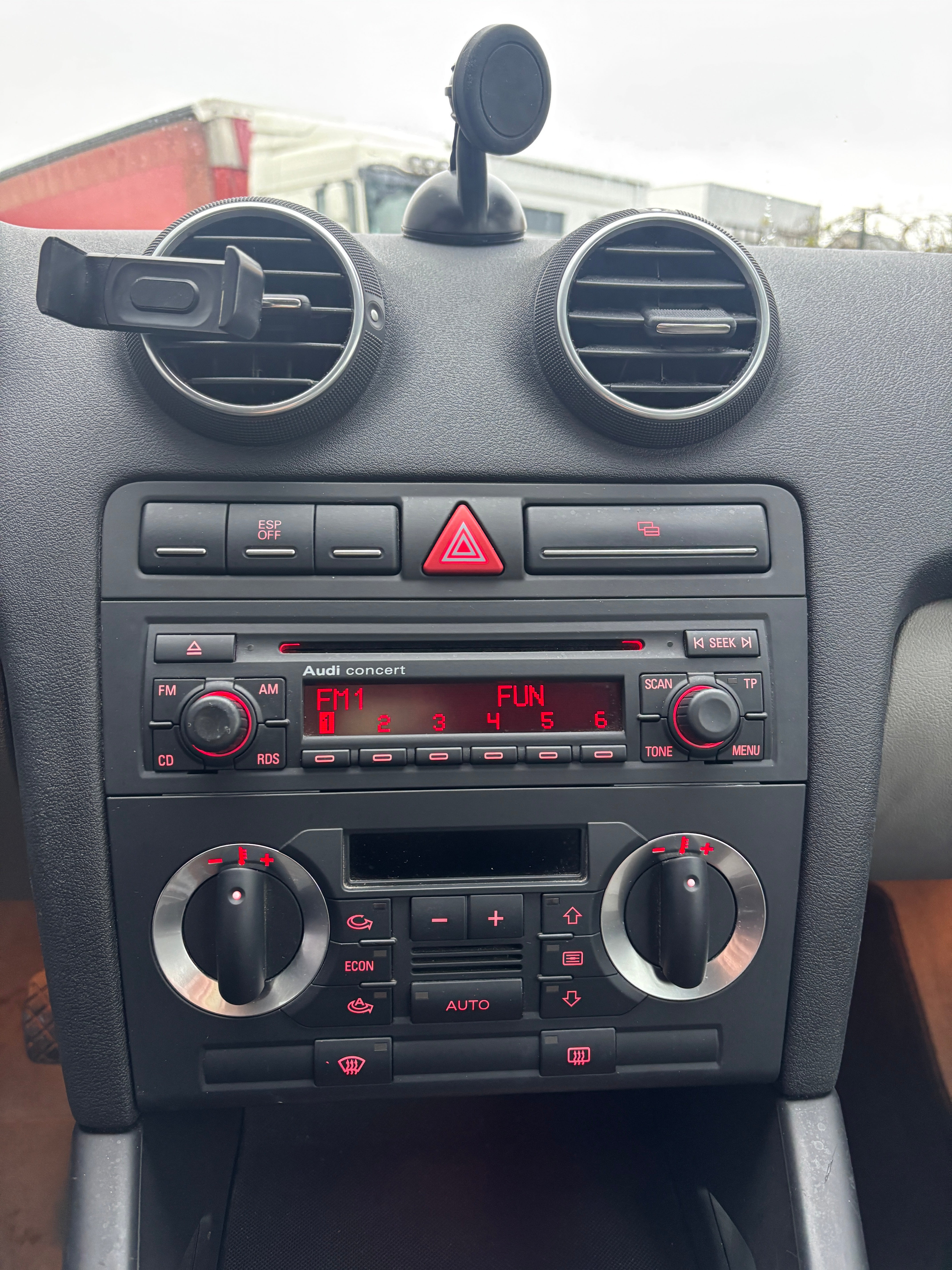 Audi A3 1.6 FSI 115CH Audi A3 1.6 FSI 115CH