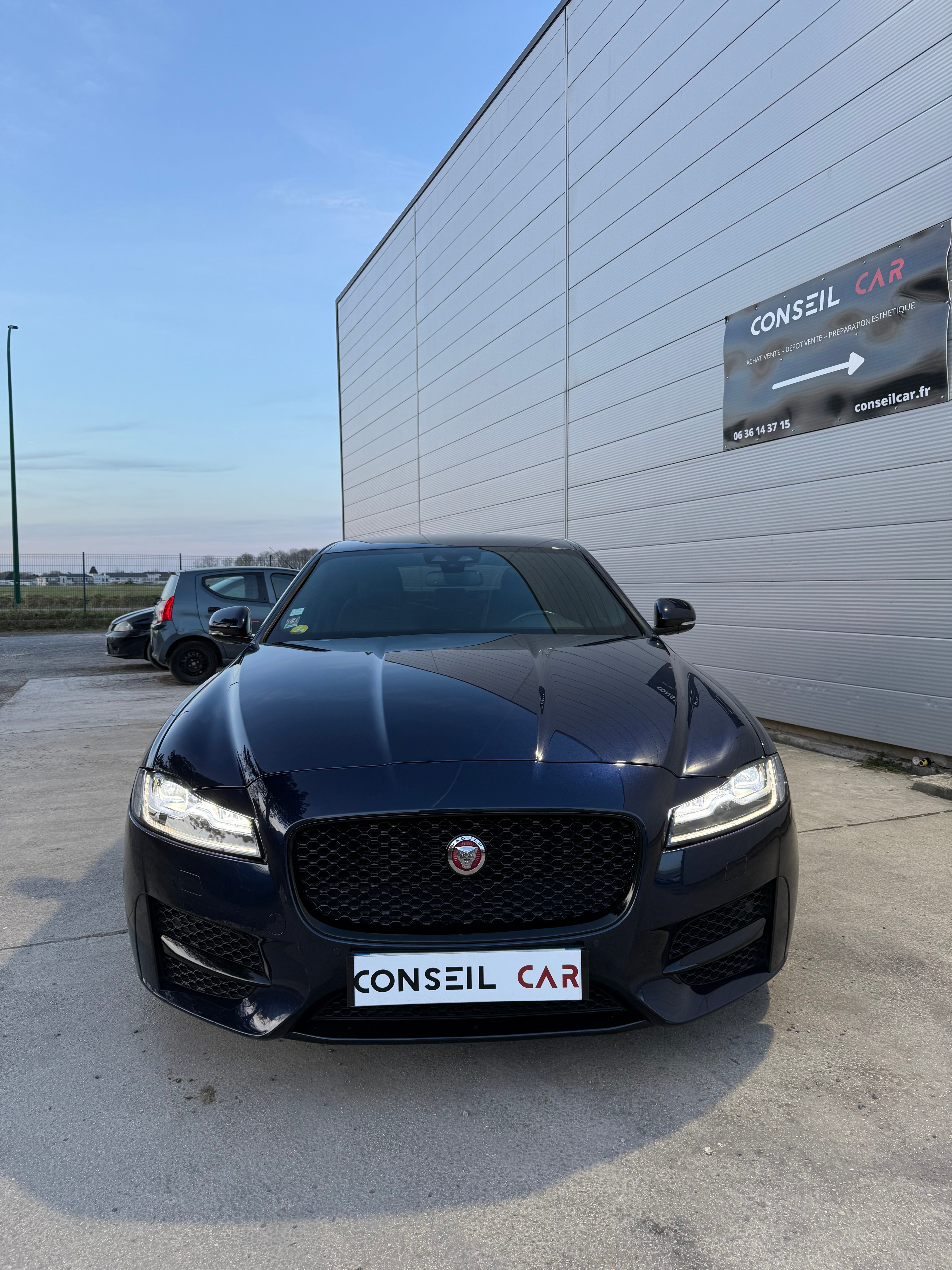 Jaguar XF X260 2.0 D 163 cv Jaguar XF X260 2.0 D 163 cv